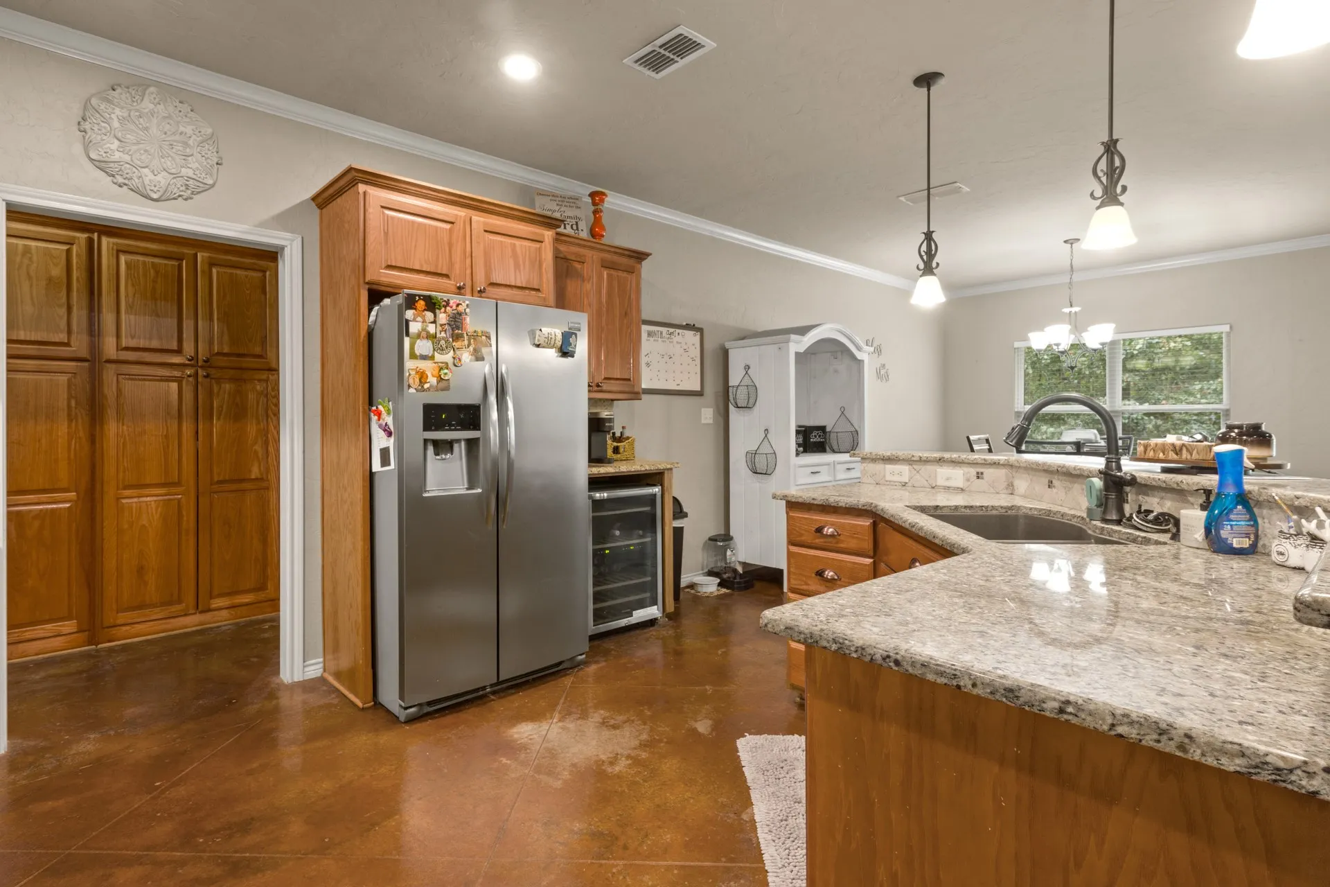 Farm For Sale in Cass County , 10 County Road 1513, Avinger, Texas 75630, 4 Bedroom, 4 Bathroom, Garage spaces, 3,174 Sqft, built in 2013, Preowned, mls#21255054, Real Estate Agent in Avinger, Homes For Sale in Cass county, Homes For Sale in Avinger, Realtor in Avinger Texas, Real Estate Brokerage Independent Realty Texas, Luminita Cordes Realtor