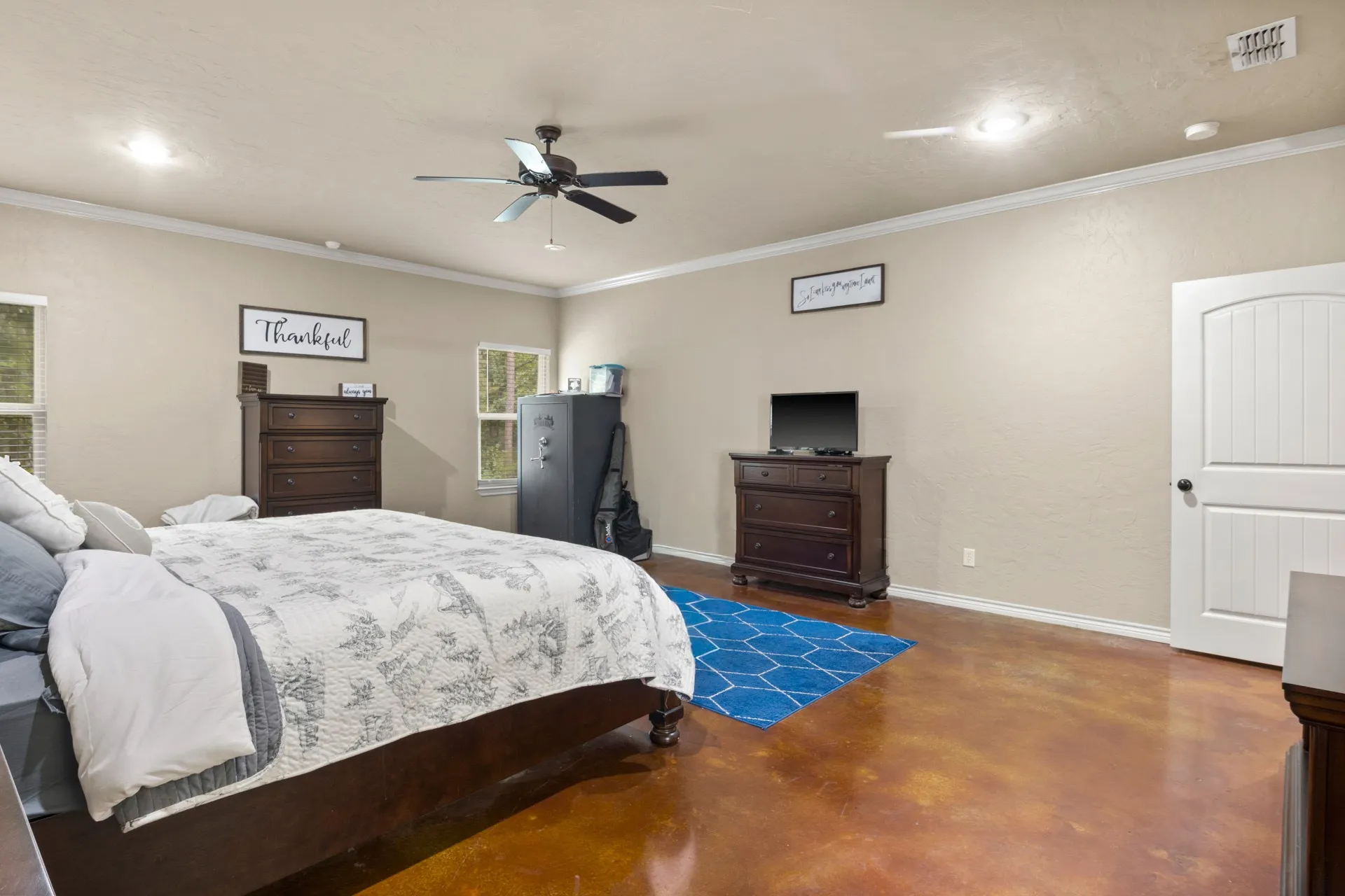Farm For Sale in Cass County , 10 County Road 1513, Avinger, Texas 75630, 4 Bedroom, 4 Bathroom, Garage spaces, 3,174 Sqft, built in 2013, Preowned, mls#21255054, Real Estate Agent in Avinger, Homes For Sale in Cass county, Homes For Sale in Avinger, Realtor in Avinger Texas, Real Estate Brokerage Independent Realty Texas, Luminita Cordes Realtor