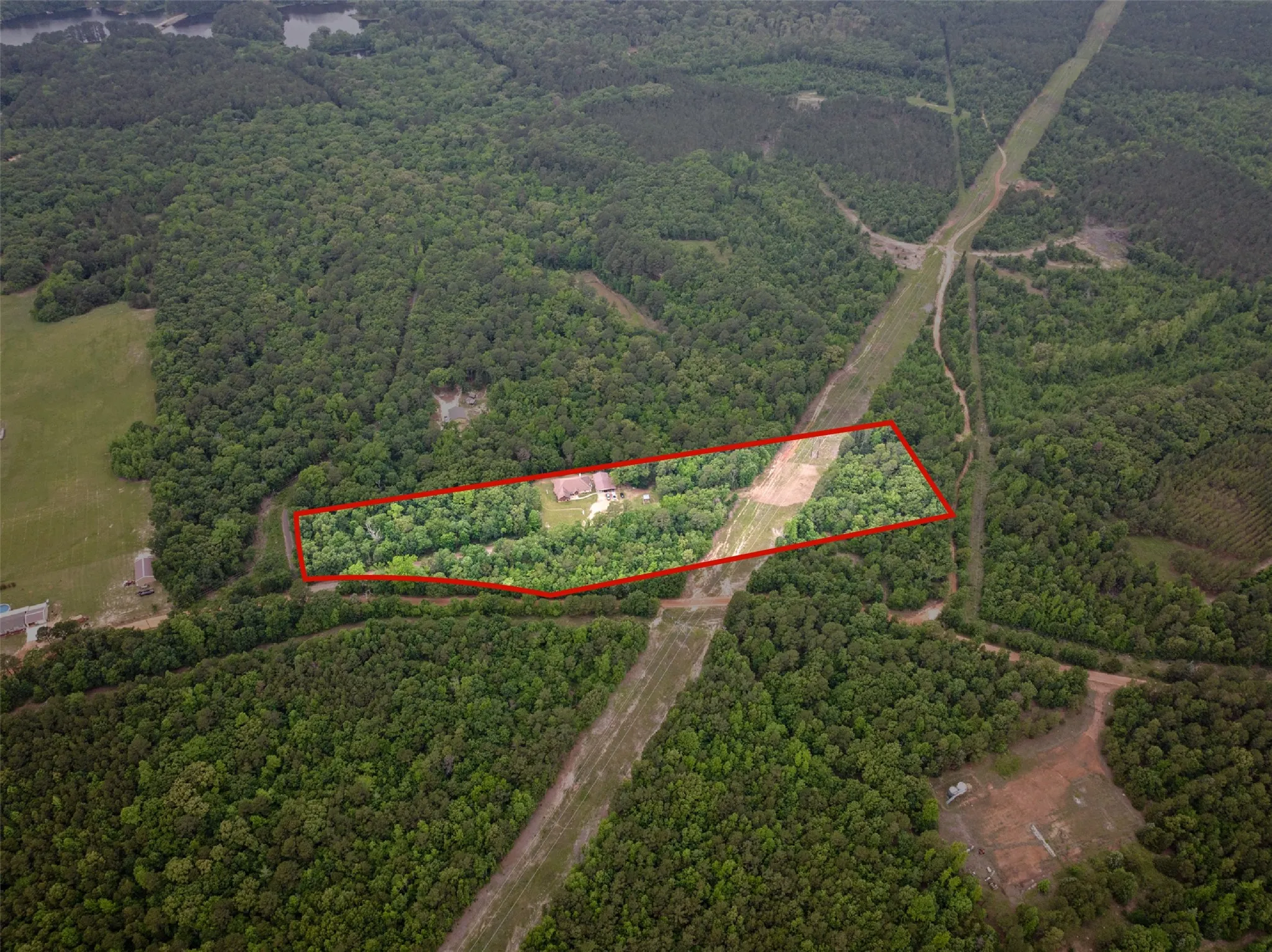 Farm For Sale in Cass County , 10 County Road 1513, Avinger, Texas 75630, 4 Bedroom, 4 Bathroom, Garage spaces, 3,174 Sqft, built in 2013, Preowned, mls#21255054, Real Estate Agent in Avinger, Homes For Sale in Cass county, Homes For Sale in Avinger, Realtor in Avinger Texas, Real Estate Brokerage Independent Realty Texas, Luminita Cordes Realtor