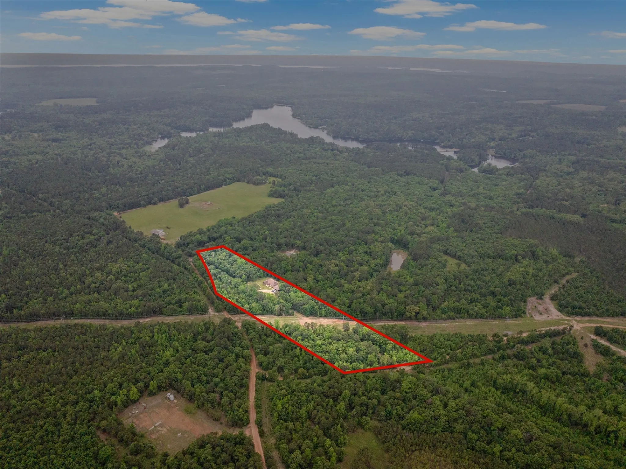 Farm For Sale in Cass County , 10 County Road 1513, Avinger, Texas 75630, 4 Bedroom, 4 Bathroom, Garage spaces, 3,174 Sqft, built in 2013, Preowned, mls#21255054, Real Estate Agent in Avinger, Homes For Sale in Cass county, Homes For Sale in Avinger, Realtor in Avinger Texas, Real Estate Brokerage Independent Realty Texas, Luminita Cordes Realtor