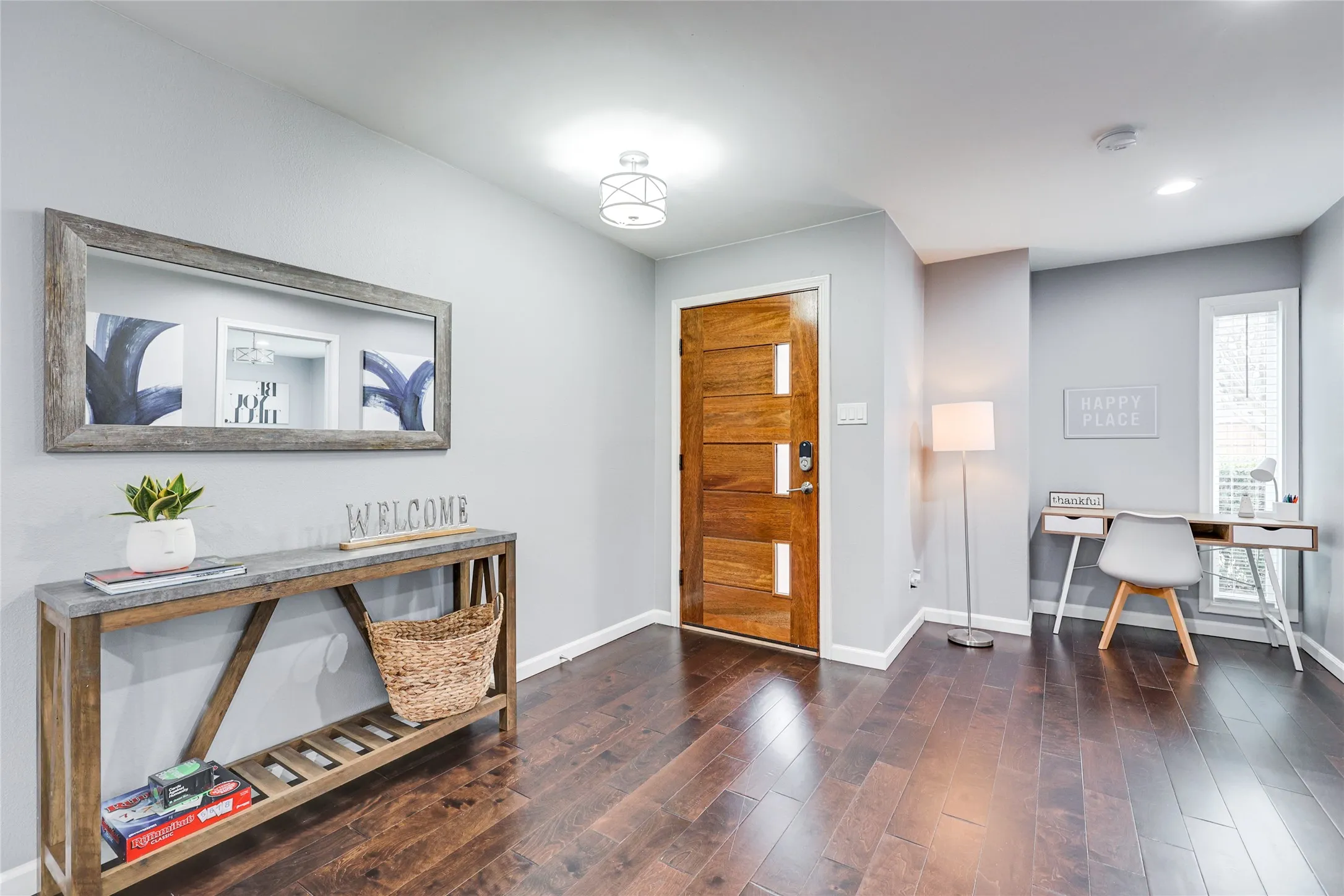 Single Family Residence For Rent in Dallas County , 10040 Spokane Circle, Dallas, Texas 75229, 5 Bedroom, 3 Bathroom, 2 Garage spaces, 2,242 Sqft, built in 1964, mls#21255040, Real Estate Agent in Dallas, Homes For Rent in Dallas county, Homes For Rent in Dallas, Realtor in Dallas Texas, Real Estate Brokerage Independent Realty Texas, Luminita Cordes Realtor