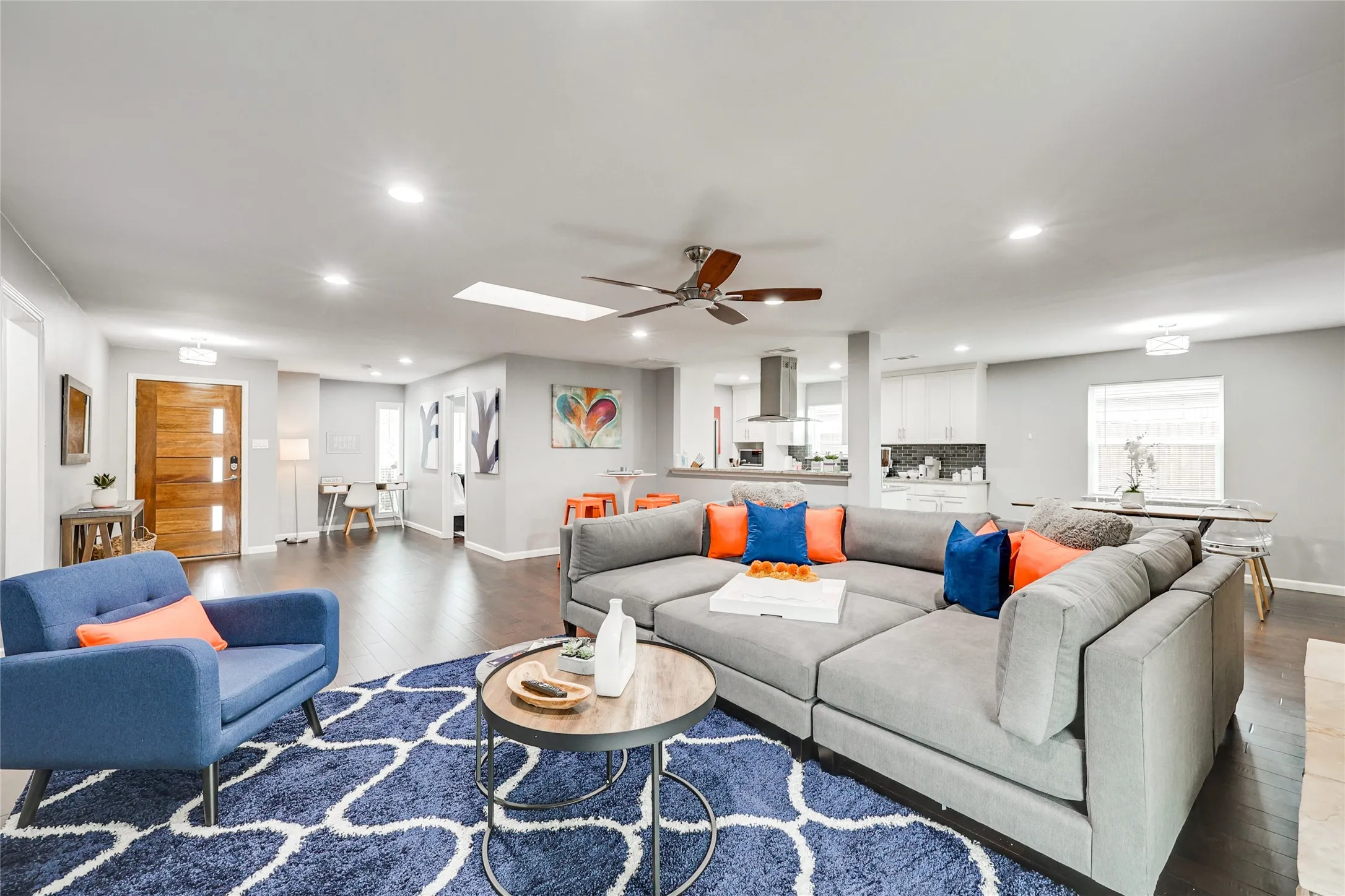 Single Family Residence For Rent in Dallas County , 10040 Spokane Circle, Dallas, Texas 75229, 5 Bedroom, 3 Bathroom, 2 Garage spaces, 2,242 Sqft, built in 1964, mls#21255040, Real Estate Agent in Dallas, Homes For Rent in Dallas county, Homes For Rent in Dallas, Realtor in Dallas Texas, Real Estate Brokerage Independent Realty Texas, Luminita Cordes Realtor