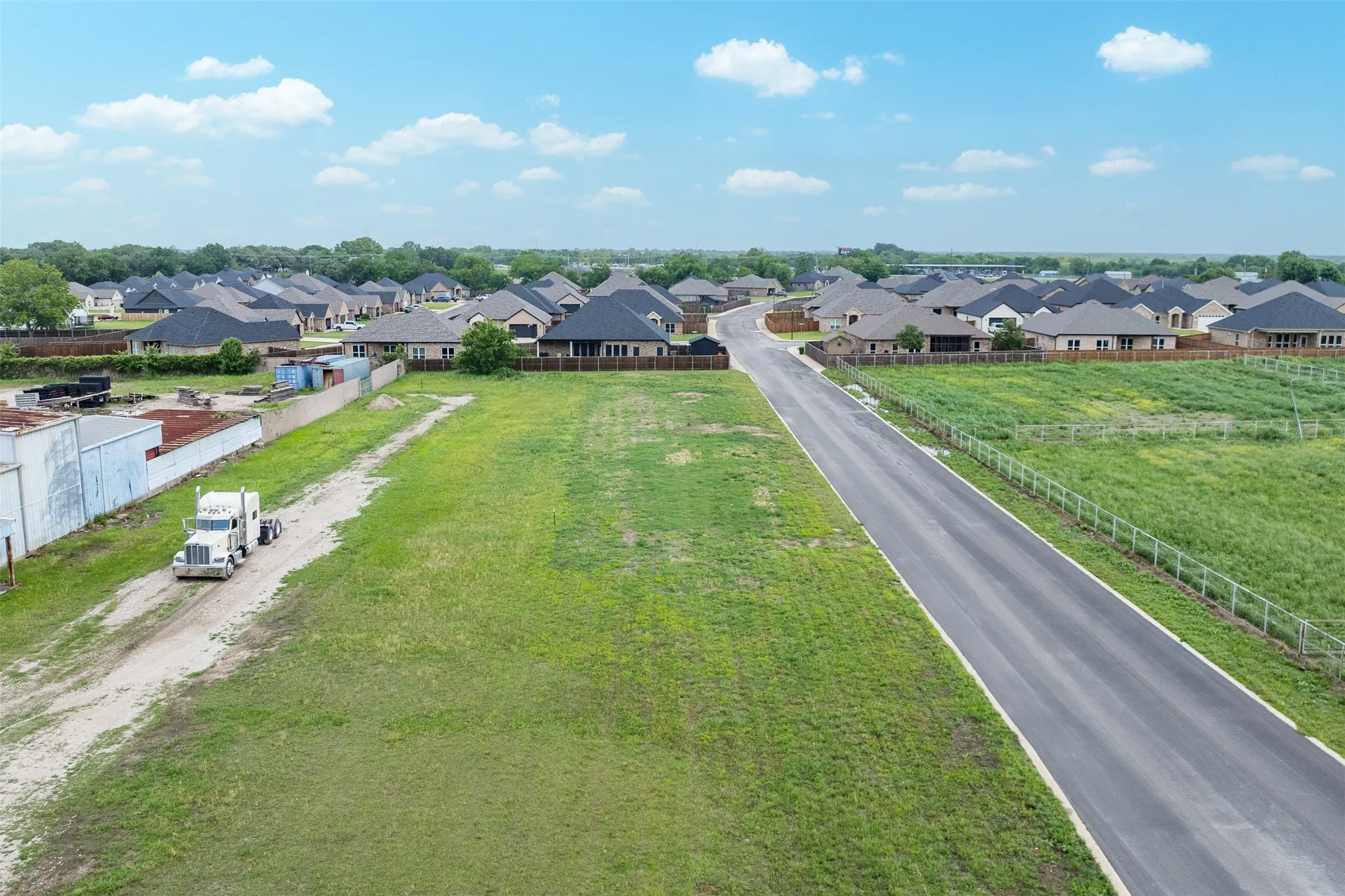 Unimproved Land For Sale in Kaufman County , 0 Mason, Mabank, Texas 75147, 0, 0, Garage spaces, 0 Sqft, built in 0, Price $85,000, mls#21255049, Real Estate Agent in Mabank, Homes For Sale in Kaufman county, Homes For Sale in Mabank, Realtor in Mabank Texas, Real Estate Brokerage Independent Realty Texas, Luminita Cordes Realtor