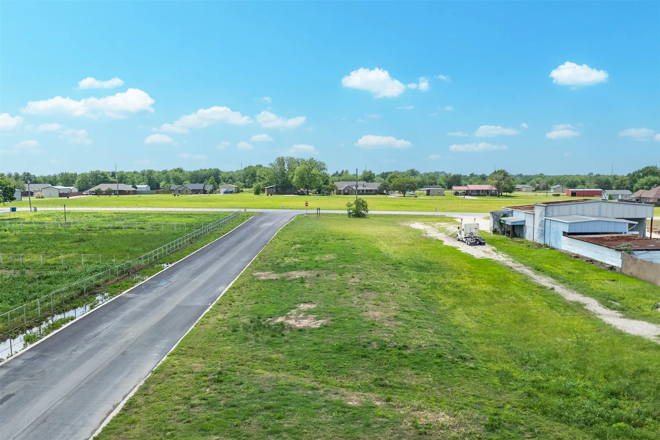 Unimproved Land For Sale in Kaufman County , 0 Mason, Mabank, Texas 75147, 0, 0, Garage spaces, 0 Sqft, built in 0, Price $85,000, mls#21255049, Real Estate Agent in Mabank, Homes For Sale in Kaufman county, Homes For Sale in Mabank, Realtor in Mabank Texas, Real Estate Brokerage Independent Realty Texas, Luminita Cordes Realtor