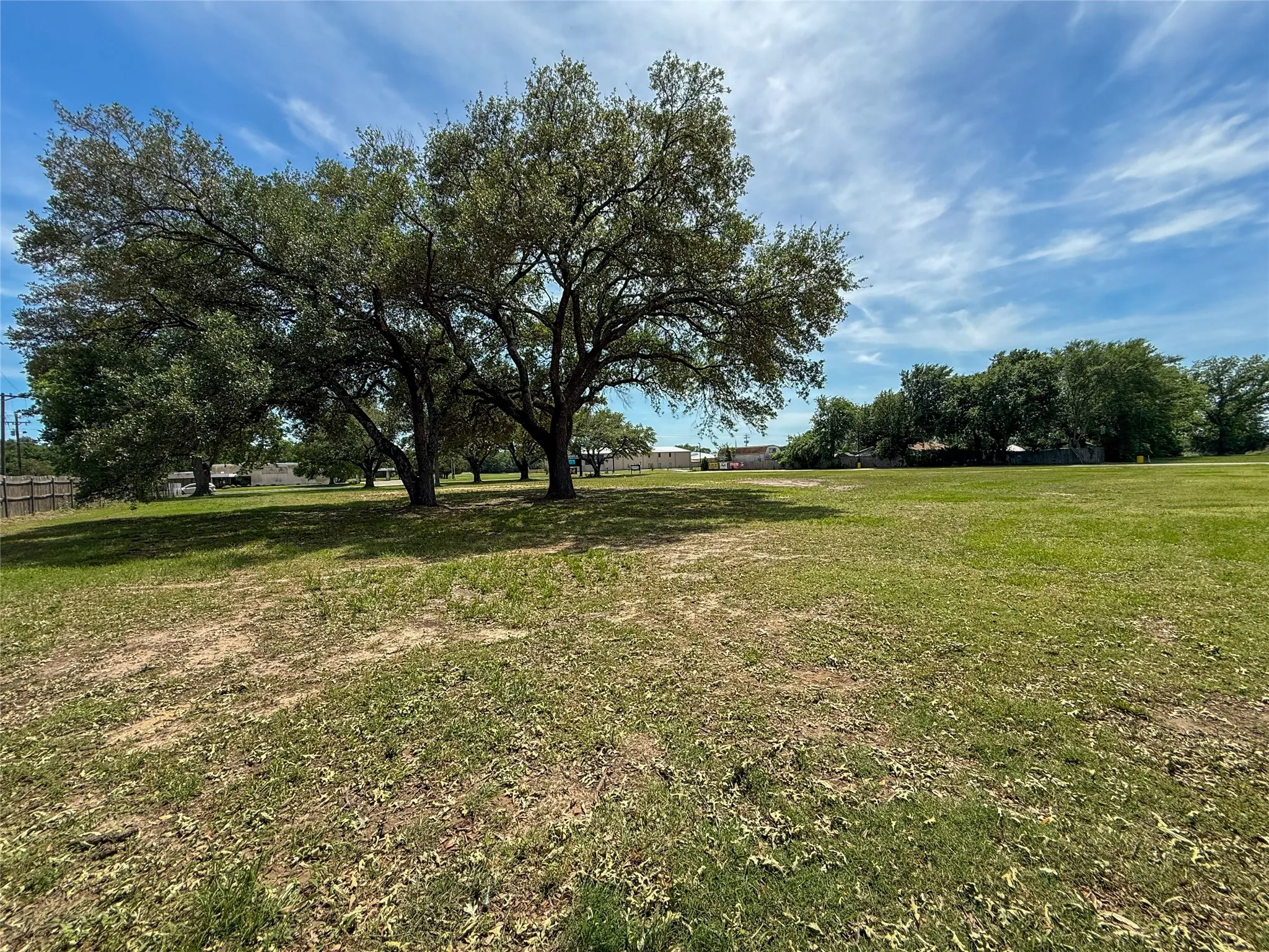 Retail For Sale in Henderson County , 600 E Cedar Creek Parkway, Seven Points, Texas 75143, 0, 0, Garage spaces, 0 Sqft, built in 1965, Price $389,000, mls#21254973, Real Estate Agent in Seven Points, Homes For Sale in Henderson county, Homes For Sale in Seven Points, Realtor in Seven Points Texas, Real Estate Brokerage Independent Realty Texas, Luminita Cordes Realtor