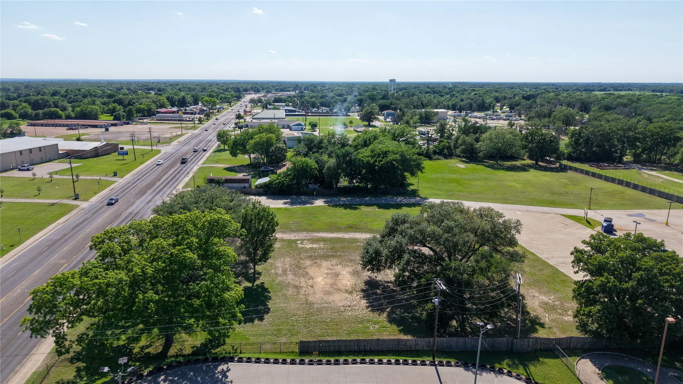 Retail For Sale in Henderson County , 600 E Cedar Creek Parkway, Seven Points, Texas 75143, 0, 0, Garage spaces, 0 Sqft, built in 1965, Price $389,000, mls#21254973, Real Estate Agent in Seven Points, Homes For Sale in Henderson county, Homes For Sale in Seven Points, Realtor in Seven Points Texas, Real Estate Brokerage Independent Realty Texas, Luminita Cordes Realtor