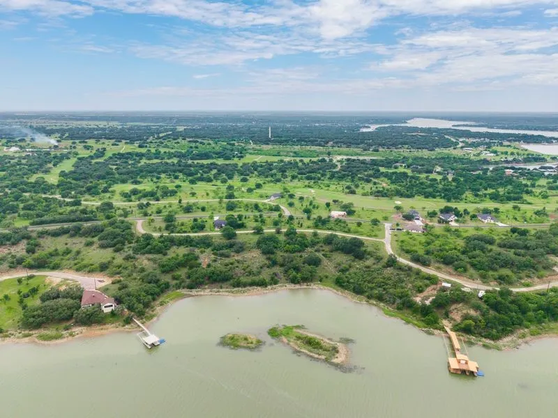 Expanded view of bay