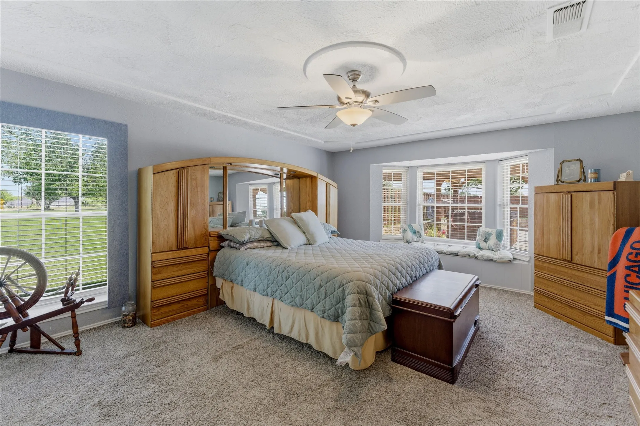 Single Family Residence For Sale in Parker County , 911 Mcvoid Road, Springtown, Texas 76082, 3 Bedroom, 2 Bathroom, Garage spaces, 2,533 Sqft, built in 1977, mls#21255037, Real Estate Agent in Springtown, Homes For Sale in Parker county, Homes For Sale in Springtown, Realtor in Springtown Texas, Real Estate Brokerage Independent Realty Texas, Luminita Cordes Realtor