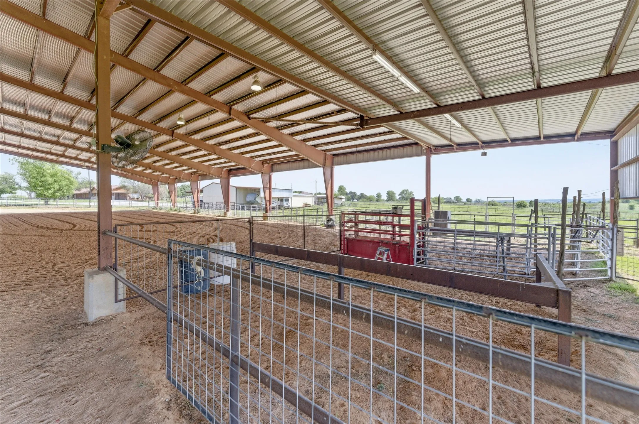 Single Family Residence For Sale in Parker County , 911 Mcvoid Road, Springtown, Texas 76082, 3 Bedroom, 2 Bathroom, Garage spaces, 2,533 Sqft, built in 1977, mls#21255037, Real Estate Agent in Springtown, Homes For Sale in Parker county, Homes For Sale in Springtown, Realtor in Springtown Texas, Real Estate Brokerage Independent Realty Texas, Luminita Cordes Realtor