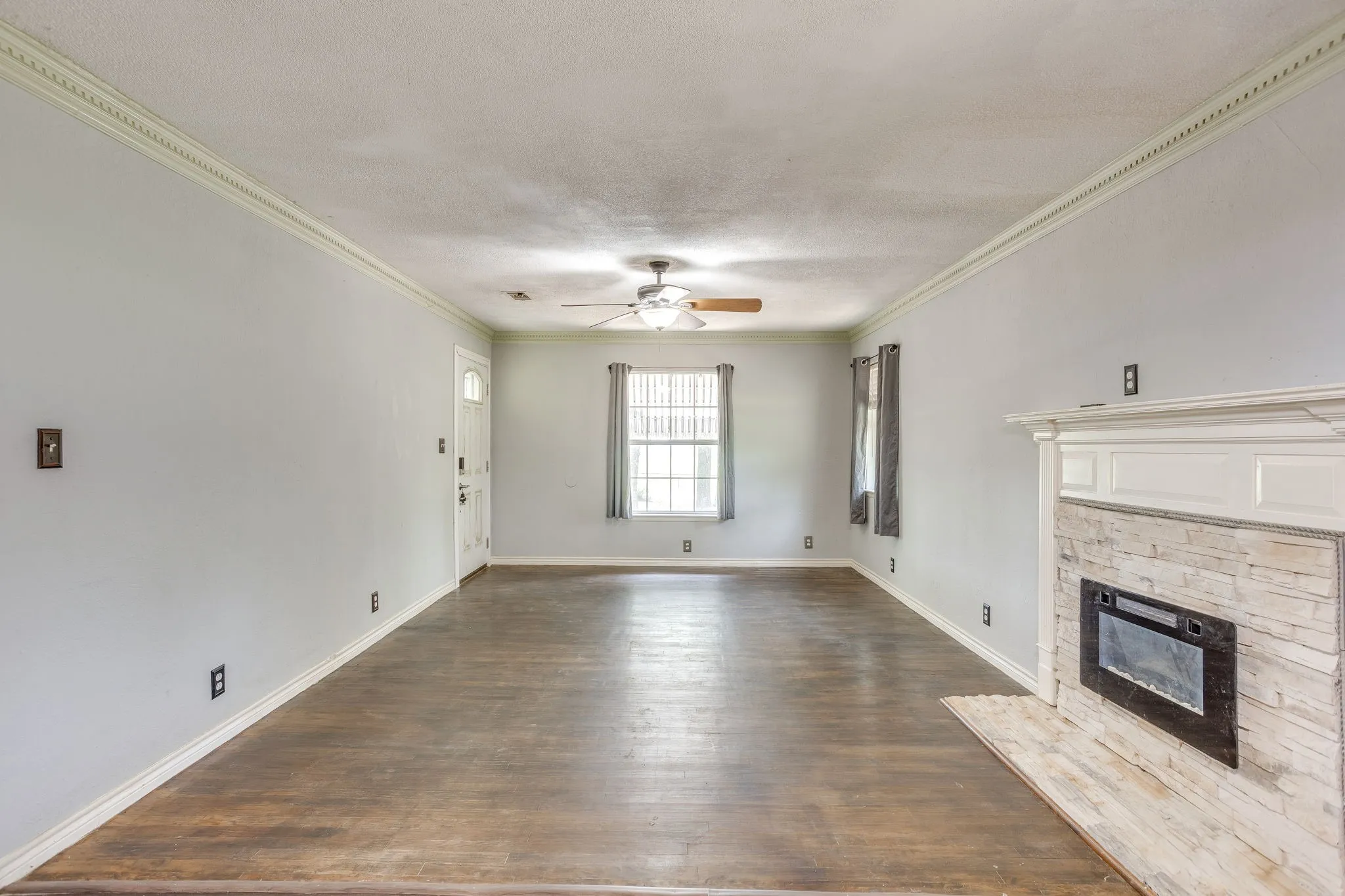 Spacious living area