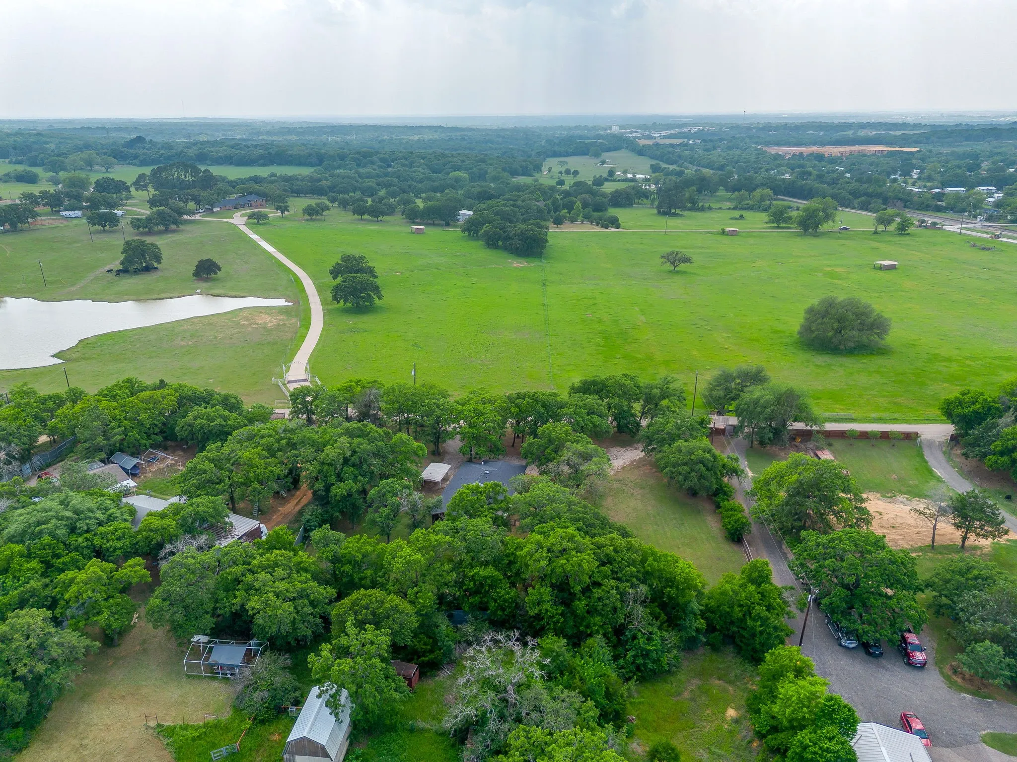 Single Family Residence For Sale in Johnson County , 717 County Road 317a, Cleburne, Texas 76031, 3 Bedrooms, 2 Bathrooms, Garage spaces, 1,350 Sqft, built in 1986, Price $265,000, mls#21251414, Real Estate Agent in Cleburne, Homes For Sale in Johnson county, Homes For Sale in Cleburne, Realtor in Cleburne Texas, Real Estate Brokerage Independent Realty Texas, Luminita Cordes Realtor