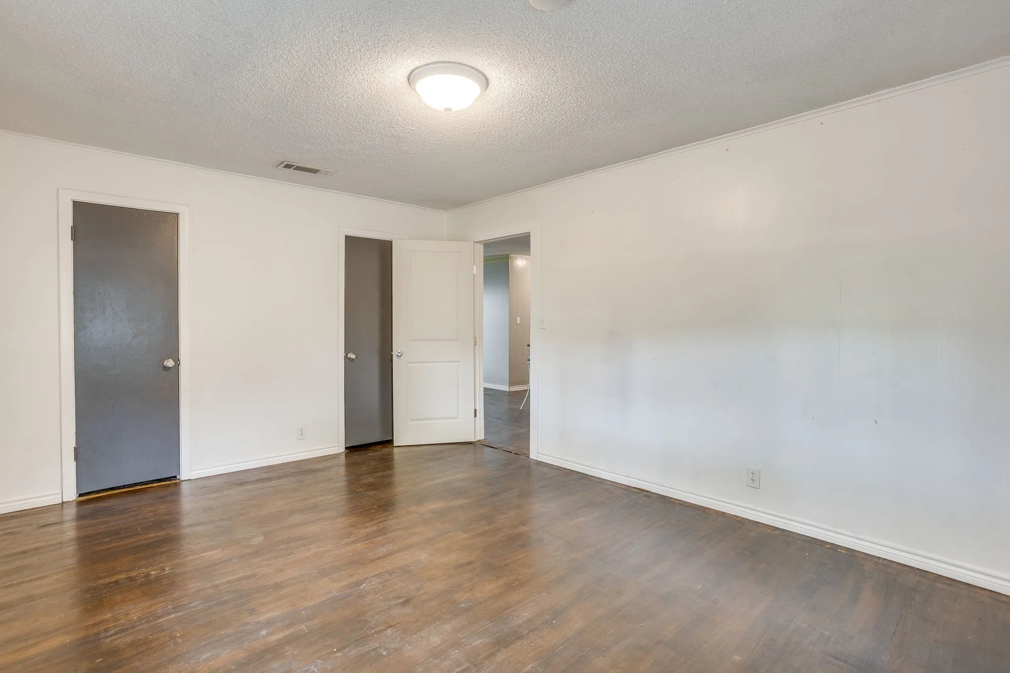 Spacious secondary bedroom