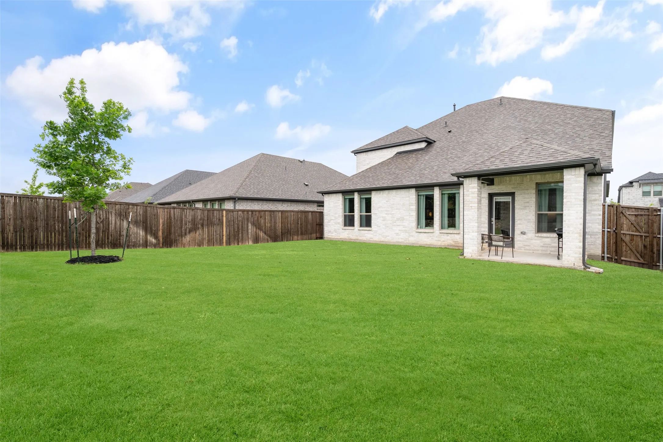 Single Family Residence For Sale in Collin County , 353 Waters Ridge Drive, Lavon, Texas 75166, 5 Bedrooms, 3 Bathrooms, 2 Garage spaces, 2,944 Sqft, built in 2023, Preowned, Price $399,000, mls#21253901, Real Estate Agent in Lavon, Homes For Sale in Collin county, Homes For Sale in Lavon, Realtor in Lavon Texas, Real Estate Brokerage Independent Realty Texas, Luminita Cordes Realtor