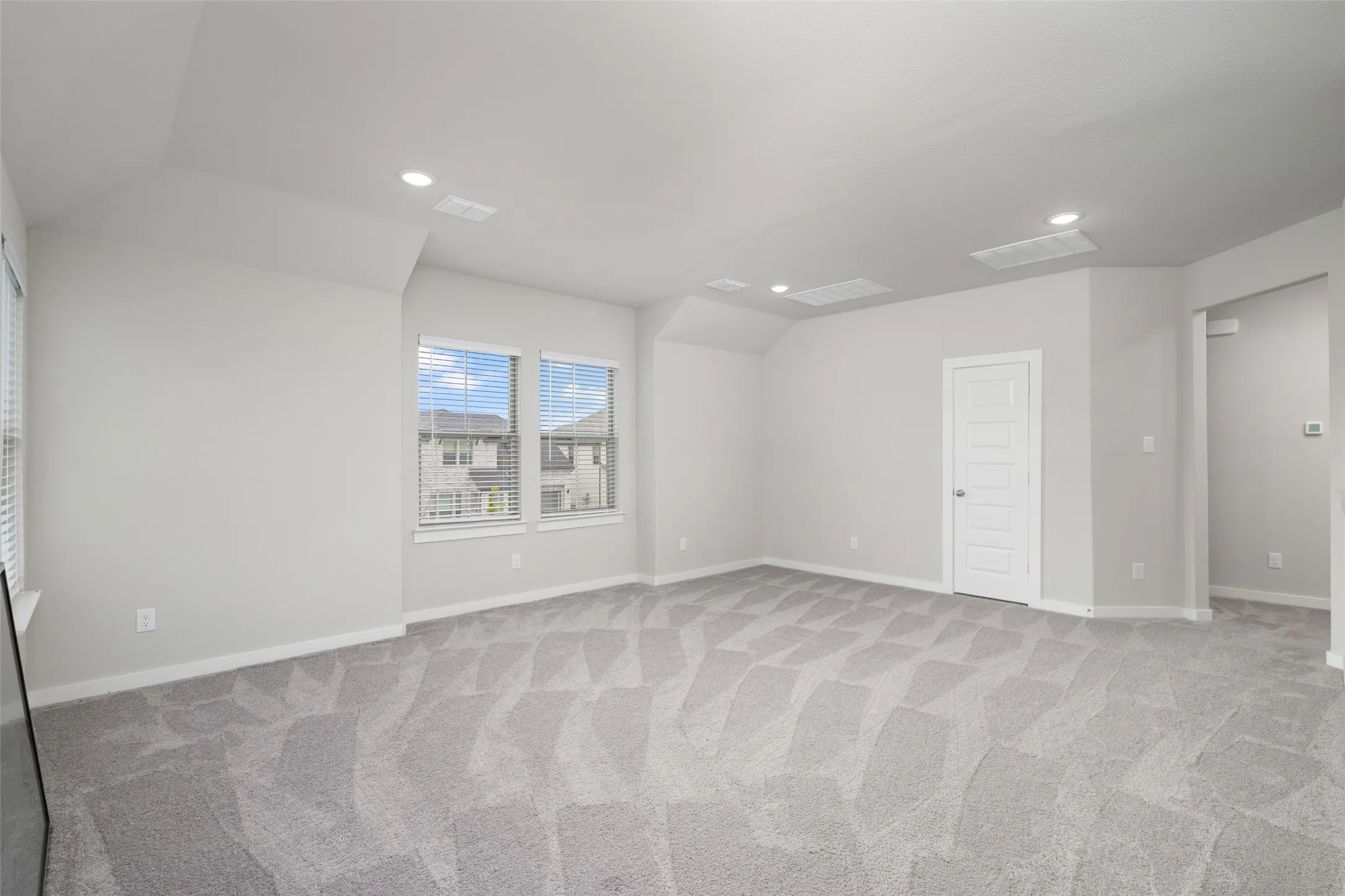 Single Family Residence For Sale in Collin County , 353 Waters Ridge Drive, Lavon, Texas 75166, 5 Bedrooms, 3 Bathrooms, 2 Garage spaces, 2,944 Sqft, built in 2023, Preowned, Price $399,000, mls#21253901, Real Estate Agent in Lavon, Homes For Sale in Collin county, Homes For Sale in Lavon, Realtor in Lavon Texas, Real Estate Brokerage Independent Realty Texas, Luminita Cordes Realtor