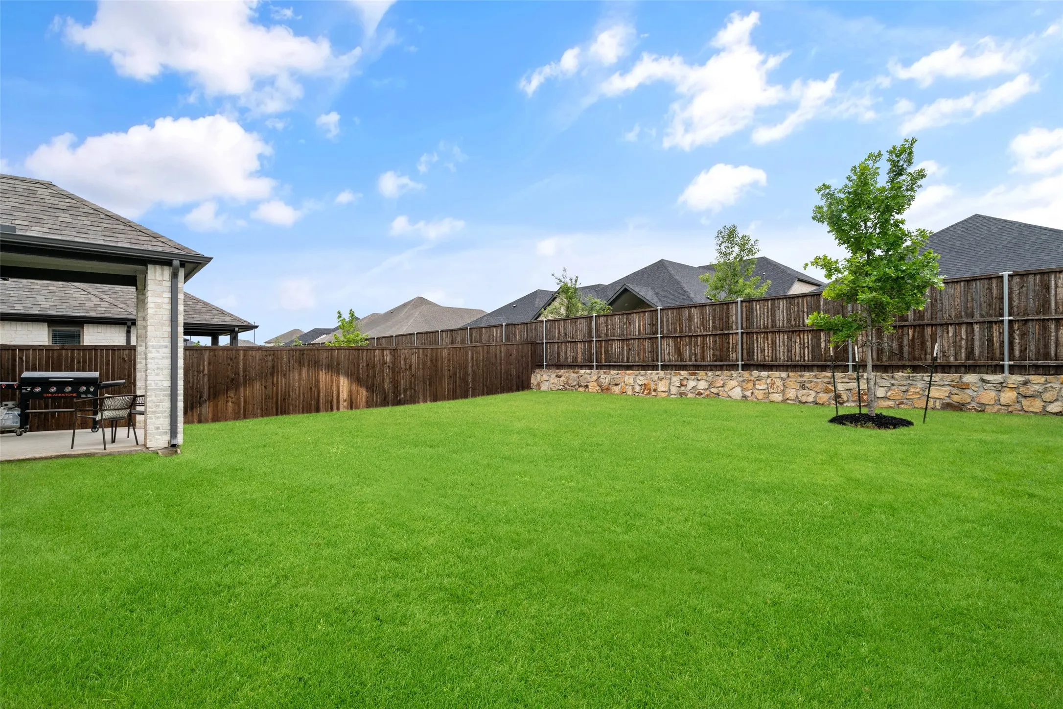 Single Family Residence For Sale in Collin County , 353 Waters Ridge Drive, Lavon, Texas 75166, 5 Bedrooms, 3 Bathrooms, 2 Garage spaces, 2,944 Sqft, built in 2023, Preowned, Price $399,000, mls#21253901, Real Estate Agent in Lavon, Homes For Sale in Collin county, Homes For Sale in Lavon, Realtor in Lavon Texas, Real Estate Brokerage Independent Realty Texas, Luminita Cordes Realtor