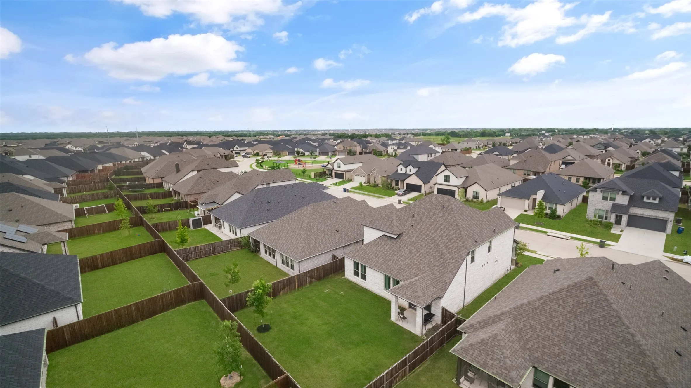 Single Family Residence For Sale in Collin County , 353 Waters Ridge Drive, Lavon, Texas 75166, 5 Bedrooms, 3 Bathrooms, 2 Garage spaces, 2,944 Sqft, built in 2023, Preowned, Price $399,000, mls#21253901, Real Estate Agent in Lavon, Homes For Sale in Collin county, Homes For Sale in Lavon, Realtor in Lavon Texas, Real Estate Brokerage Independent Realty Texas, Luminita Cordes Realtor