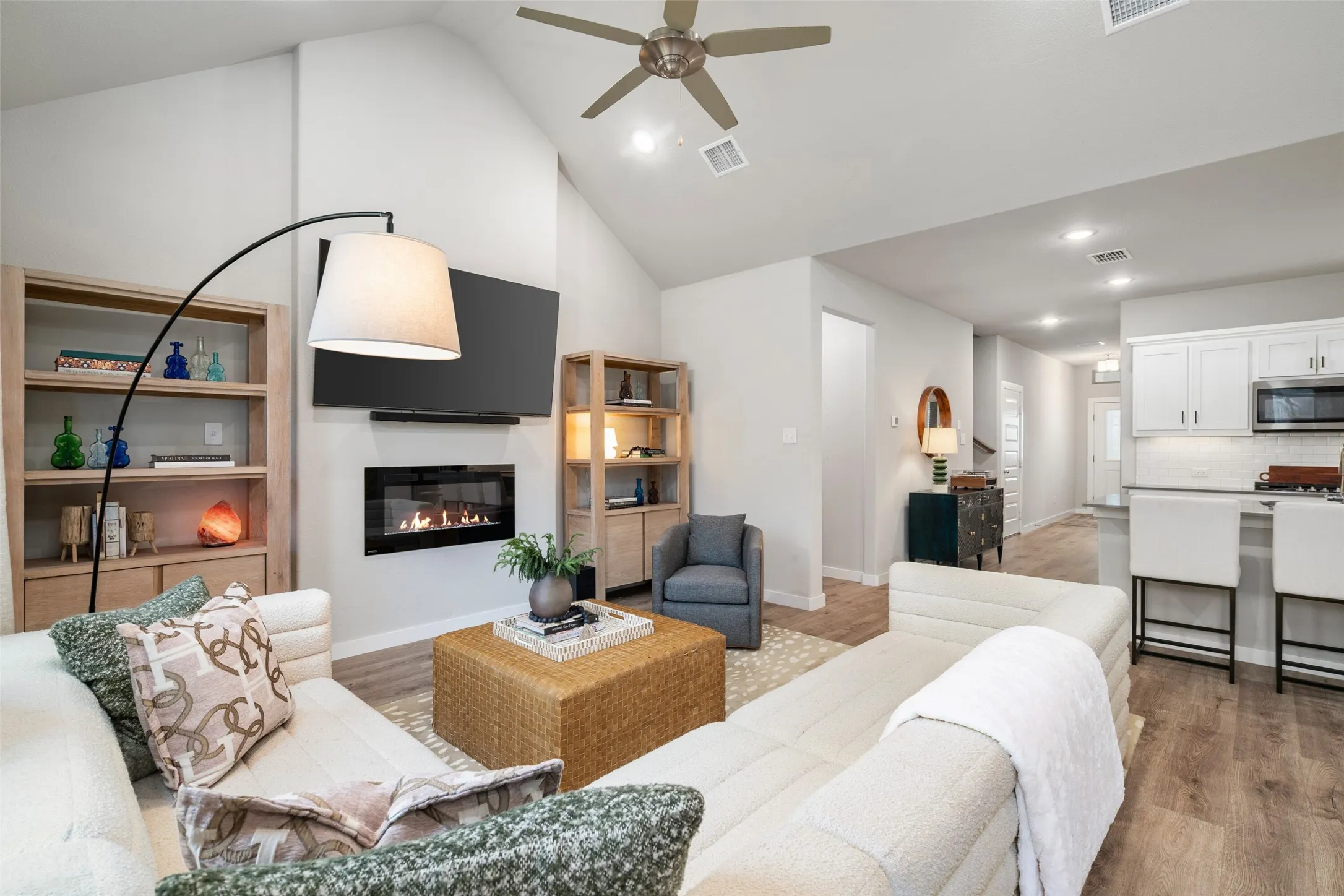 Single Family Residence For Sale in Collin County , 353 Waters Ridge Drive, Lavon, Texas 75166, 5 Bedrooms, 3 Bathrooms, 2 Garage spaces, 2,944 Sqft, built in 2023, Preowned, Price $399,000, mls#21253901, Real Estate Agent in Lavon, Homes For Sale in Collin county, Homes For Sale in Lavon, Realtor in Lavon Texas, Real Estate Brokerage Independent Realty Texas, Luminita Cordes Realtor