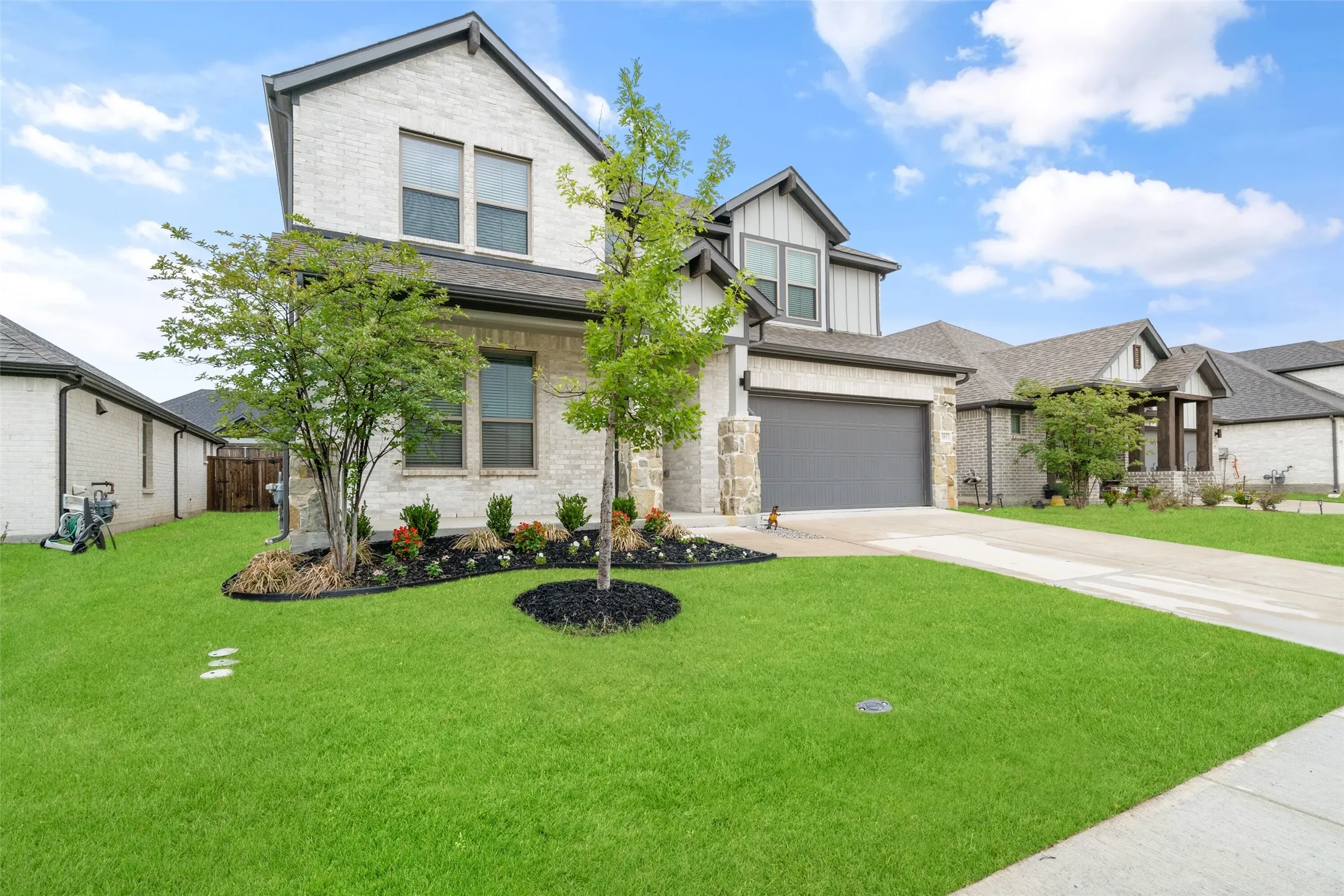 Single Family Residence For Sale in Collin County , 353 Waters Ridge Drive, Lavon, Texas 75166, 5 Bedrooms, 3 Bathrooms, 2 Garage spaces, 2,944 Sqft, built in 2023, Preowned, Price $399,000, mls#21253901, Real Estate Agent in Lavon, Homes For Sale in Collin county, Homes For Sale in Lavon, Realtor in Lavon Texas, Real Estate Brokerage Independent Realty Texas, Luminita Cordes Realtor