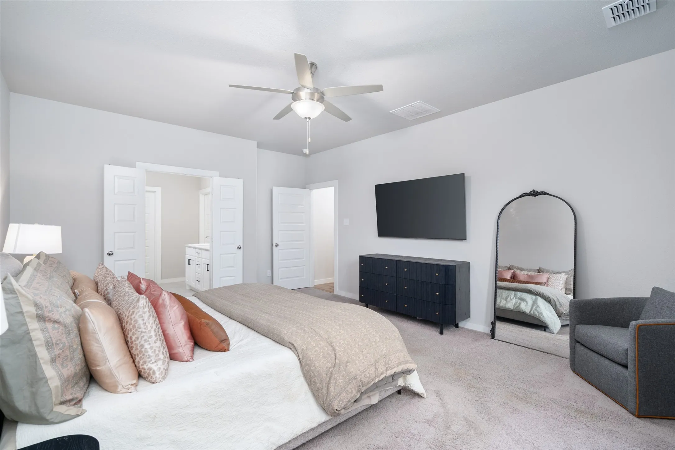 Single Family Residence For Sale in Collin County , 353 Waters Ridge Drive, Lavon, Texas 75166, 5 Bedrooms, 3 Bathrooms, 2 Garage spaces, 2,944 Sqft, built in 2023, Preowned, Price $399,000, mls#21253901, Real Estate Agent in Lavon, Homes For Sale in Collin county, Homes For Sale in Lavon, Realtor in Lavon Texas, Real Estate Brokerage Independent Realty Texas, Luminita Cordes Realtor