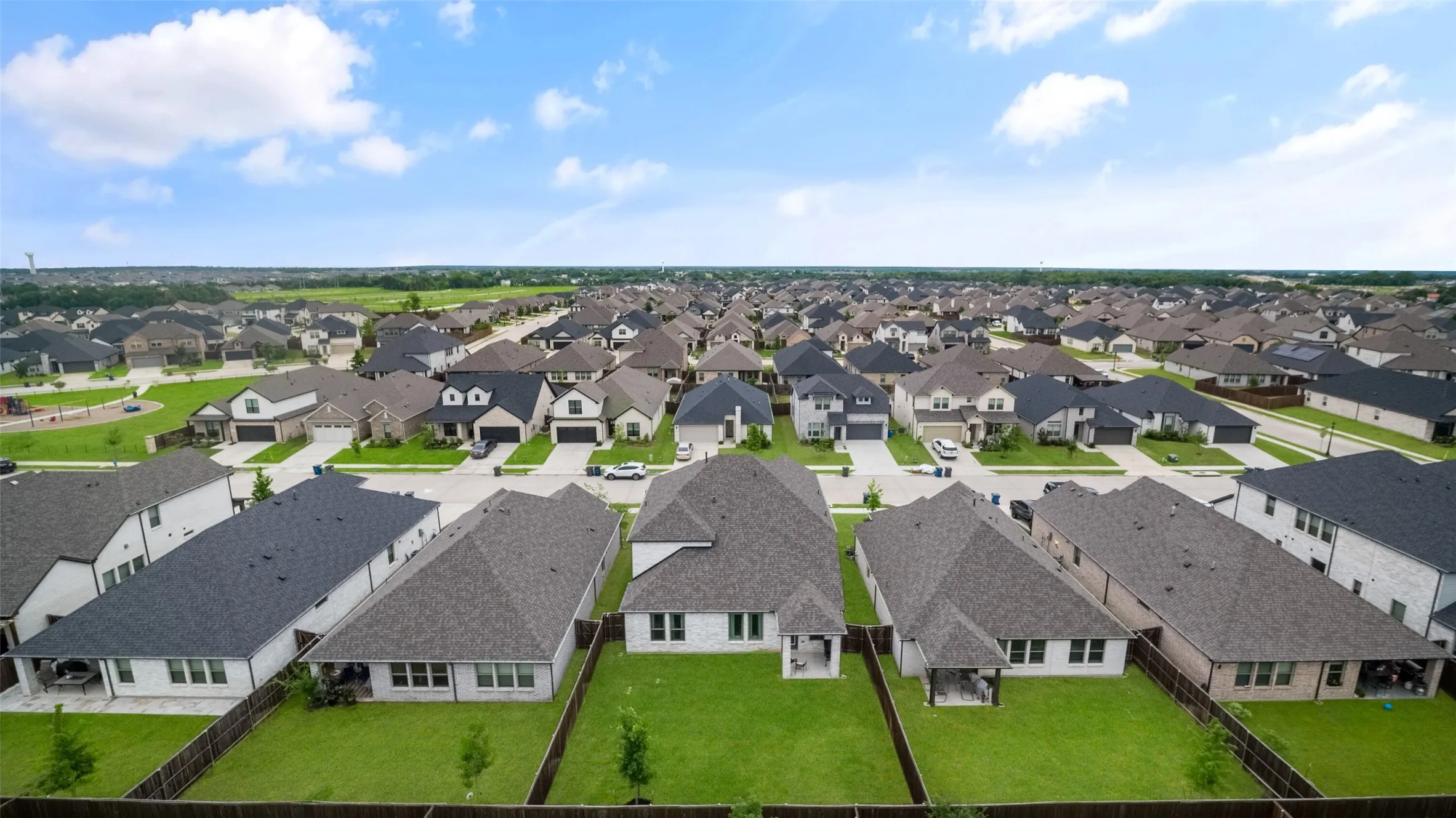 Single Family Residence For Sale in Collin County , 353 Waters Ridge Drive, Lavon, Texas 75166, 5 Bedrooms, 3 Bathrooms, 2 Garage spaces, 2,944 Sqft, built in 2023, Preowned, Price $399,000, mls#21253901, Real Estate Agent in Lavon, Homes For Sale in Collin county, Homes For Sale in Lavon, Realtor in Lavon Texas, Real Estate Brokerage Independent Realty Texas, Luminita Cordes Realtor