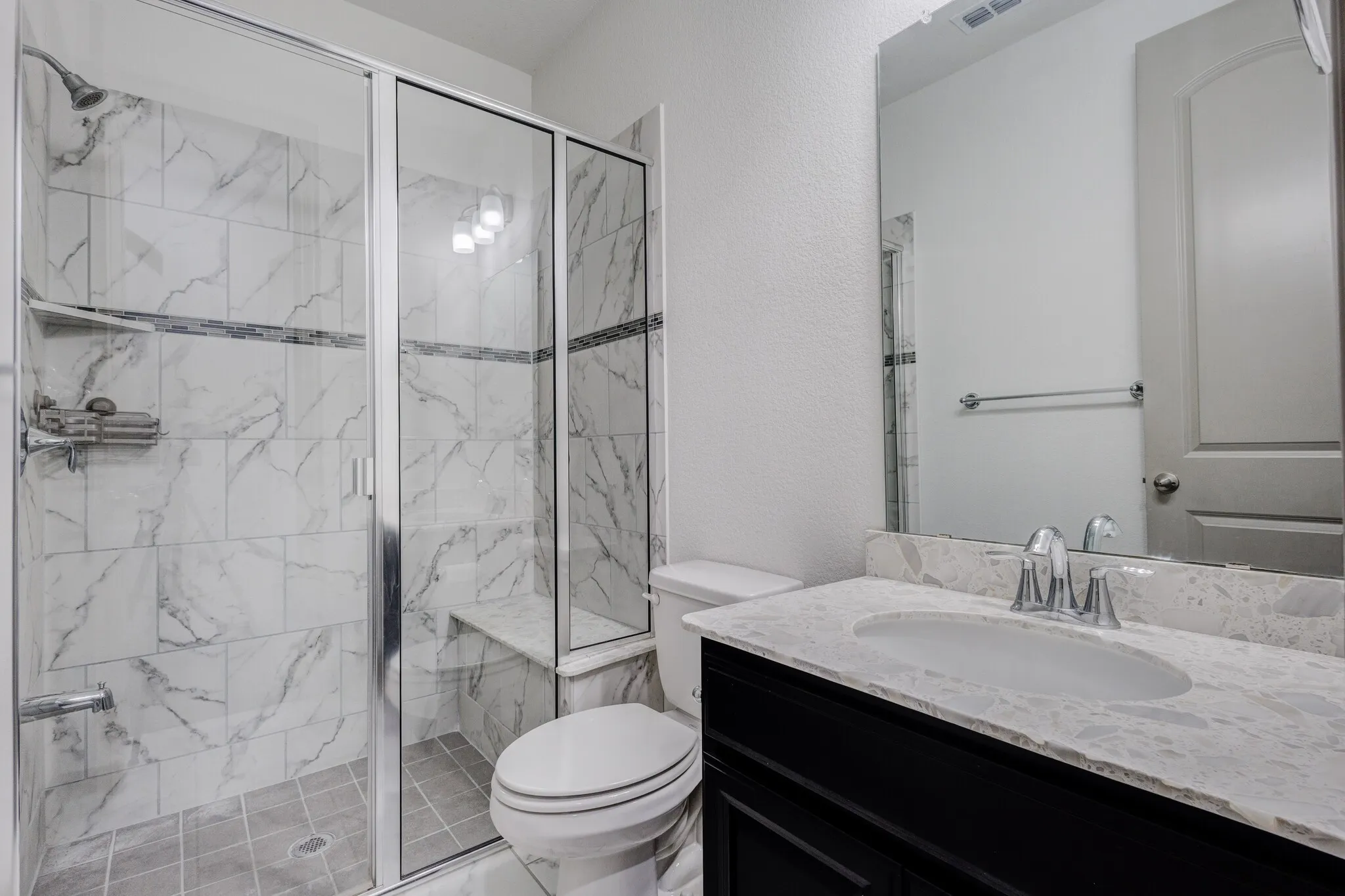 Single Family Residence For Sale in Denton County , 16465 Sedgemoor Drive, Frisco, Texas 75033, 4 Bedroom, 4 Bathroom, 3 Garage spaces, 3,311 Sqft, built in 2021, Preowned, mls#21255083, Real Estate Agent in Frisco, Homes For Sale in Denton county, Homes For Sale in Frisco, Realtor in Frisco Texas, Real Estate Brokerage Independent Realty Texas, Luminita Cordes Realtor