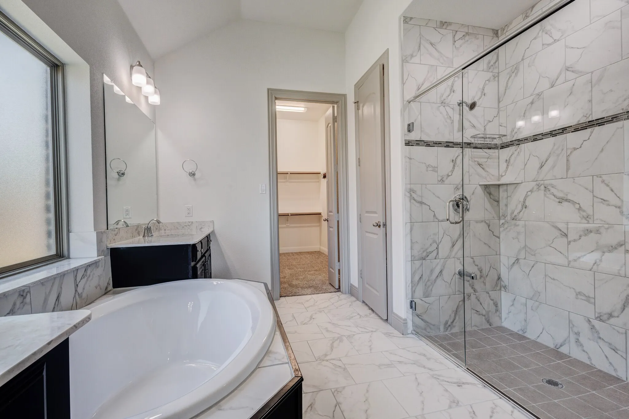 Single Family Residence For Sale in Denton County , 16465 Sedgemoor Drive, Frisco, Texas 75033, 4 Bedroom, 4 Bathroom, 3 Garage spaces, 3,311 Sqft, built in 2021, Preowned, mls#21255083, Real Estate Agent in Frisco, Homes For Sale in Denton county, Homes For Sale in Frisco, Realtor in Frisco Texas, Real Estate Brokerage Independent Realty Texas, Luminita Cordes Realtor