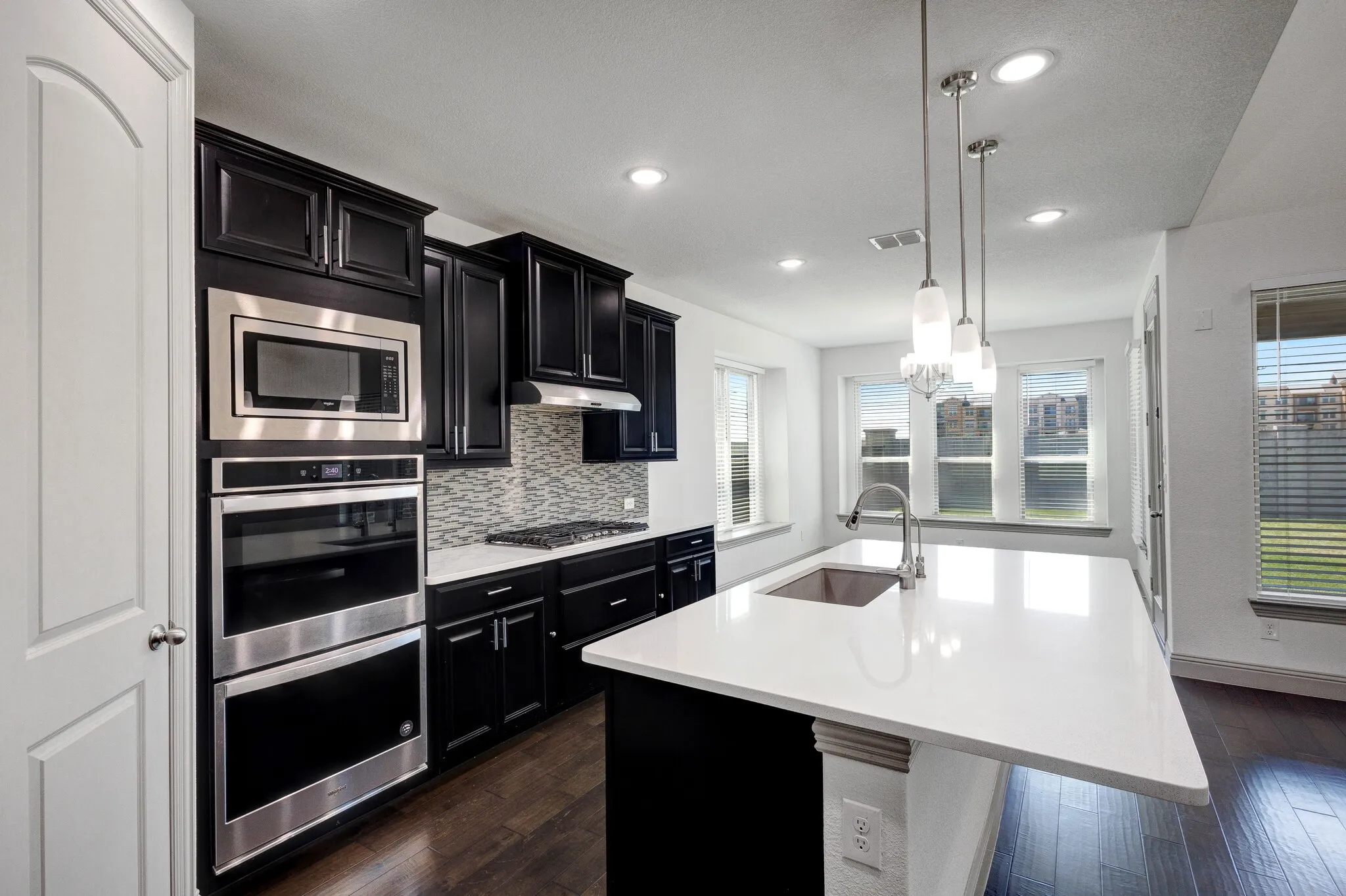 Single Family Residence For Sale in Denton County , 16465 Sedgemoor Drive, Frisco, Texas 75033, 4 Bedroom, 4 Bathroom, 3 Garage spaces, 3,311 Sqft, built in 2021, Preowned, mls#21255083, Real Estate Agent in Frisco, Homes For Sale in Denton county, Homes For Sale in Frisco, Realtor in Frisco Texas, Real Estate Brokerage Independent Realty Texas, Luminita Cordes Realtor