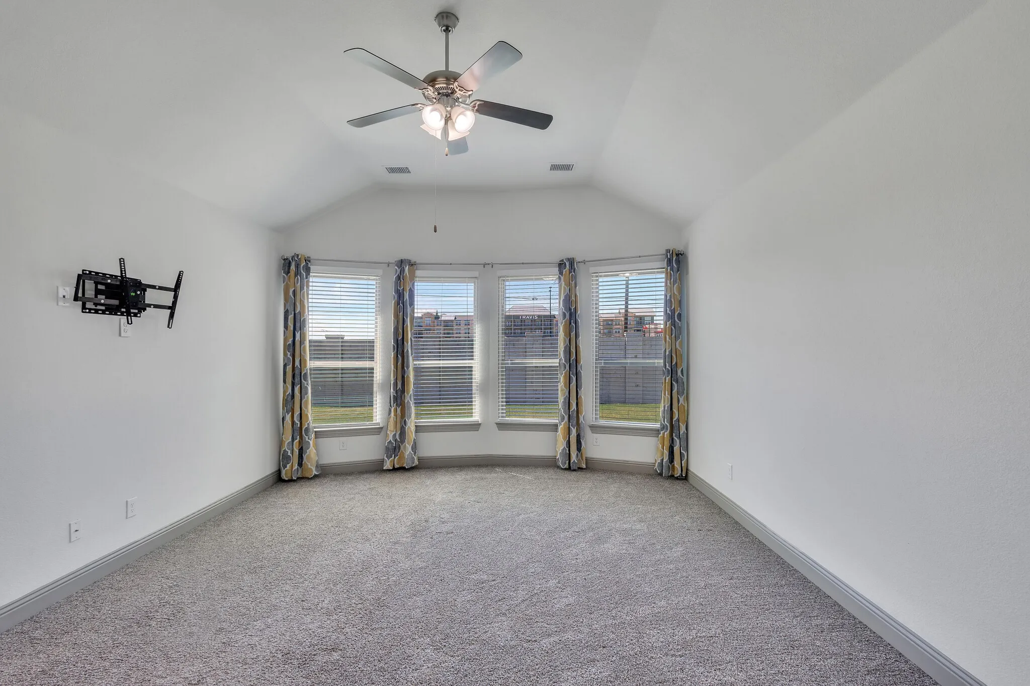 Single Family Residence For Sale in Denton County , 16465 Sedgemoor Drive, Frisco, Texas 75033, 4 Bedroom, 4 Bathroom, 3 Garage spaces, 3,311 Sqft, built in 2021, Preowned, mls#21255083, Real Estate Agent in Frisco, Homes For Sale in Denton county, Homes For Sale in Frisco, Realtor in Frisco Texas, Real Estate Brokerage Independent Realty Texas, Luminita Cordes Realtor