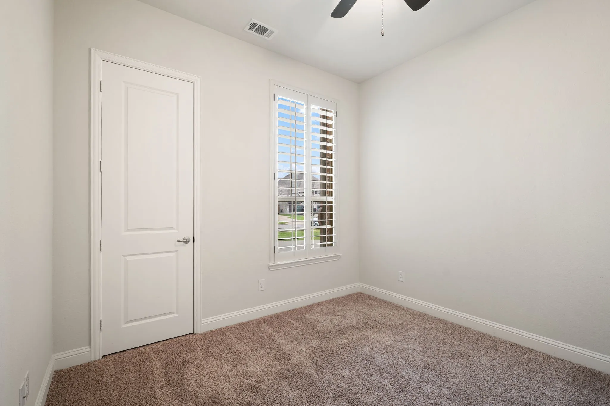Single Family Residence For Sale in Collin County , 2804 Seabiscuit Road, Celina, Texas 75009, 5 Bedroom, 6 Bathroom, 3 Garage spaces, 4,361 Sqft, built in 2017, Preowned, mls#21254584, Real Estate Agent in Celina, Homes For Sale in Collin county, Homes For Sale in Celina, Realtor in Celina Texas, Real Estate Brokerage Independent Realty Texas, Luminita Cordes Realtor