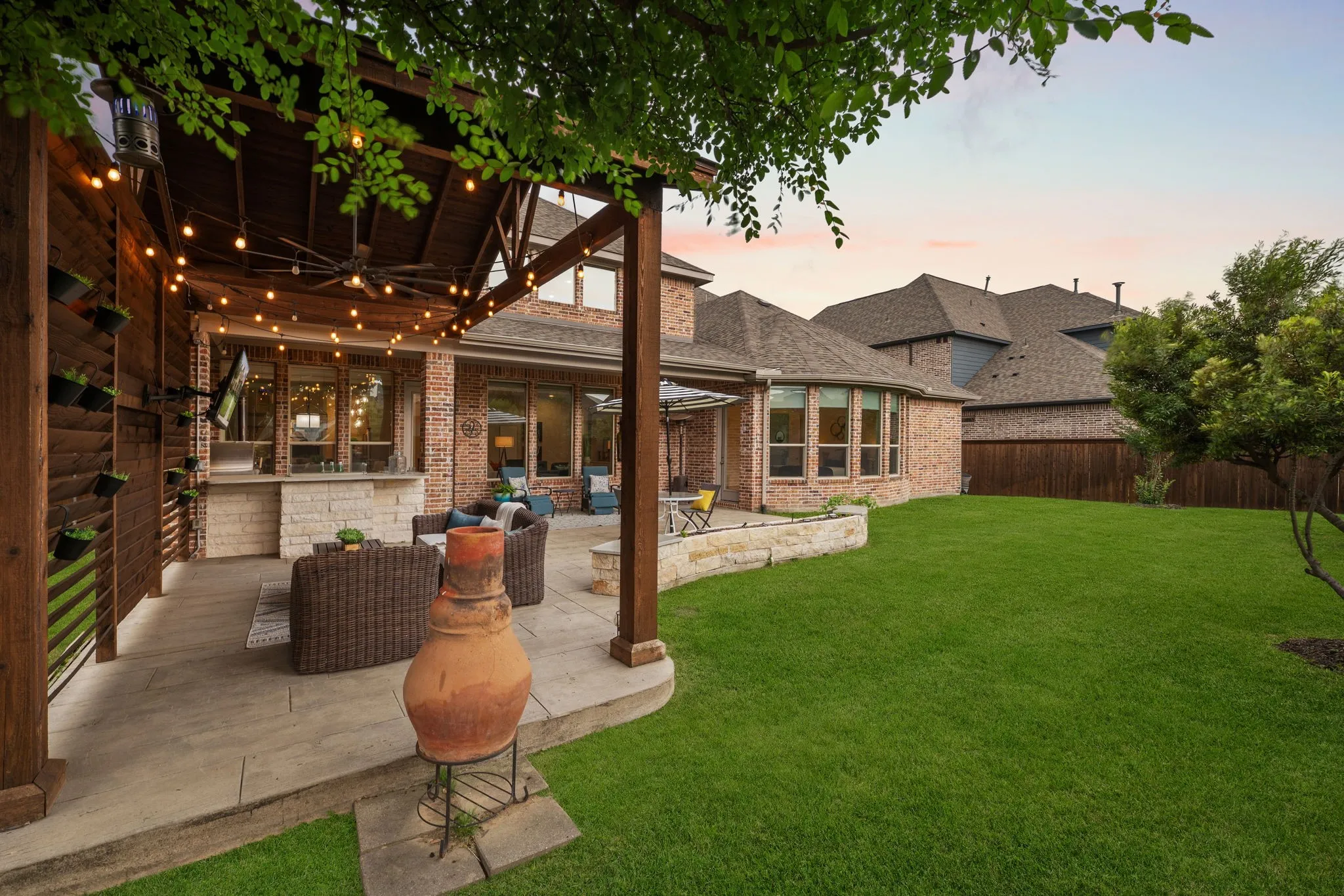 Single Family Residence For Sale in Collin County , 2804 Seabiscuit Road, Celina, Texas 75009, 5 Bedroom, 6 Bathroom, 3 Garage spaces, 4,361 Sqft, built in 2017, Preowned, mls#21254584, Real Estate Agent in Celina, Homes For Sale in Collin county, Homes For Sale in Celina, Realtor in Celina Texas, Real Estate Brokerage Independent Realty Texas, Luminita Cordes Realtor
