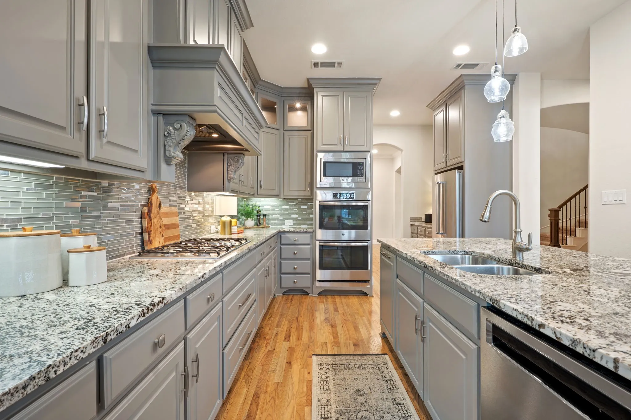 Single Family Residence For Sale in Collin County , 2804 Seabiscuit Road, Celina, Texas 75009, 5 Bedroom, 6 Bathroom, 3 Garage spaces, 4,361 Sqft, built in 2017, Preowned, mls#21254584, Real Estate Agent in Celina, Homes For Sale in Collin county, Homes For Sale in Celina, Realtor in Celina Texas, Real Estate Brokerage Independent Realty Texas, Luminita Cordes Realtor