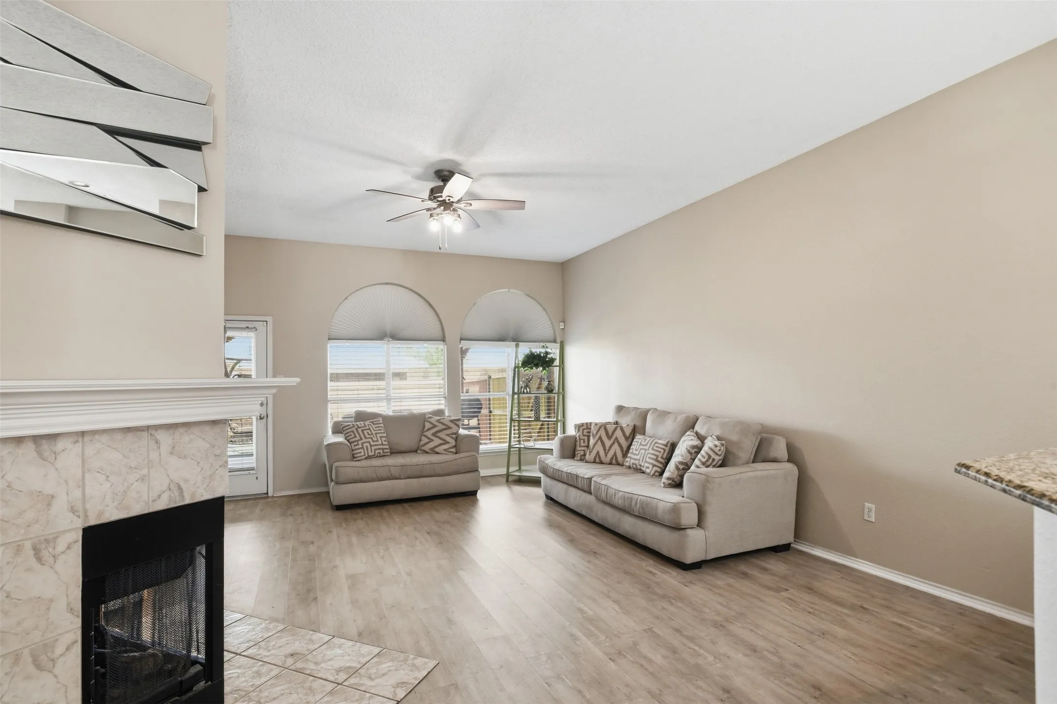Single Family Residence For Sale in Collin County , 812 Patricia Drive, Allen, Texas 75002, 3 Bedroom, 3 Bathroom, 2 Garage spaces, 2,544 Sqft, built in 1999, Preowned, mls#21238388, Real Estate Agent in Allen, Homes For Sale in Collin county, Homes For Sale in Allen, Realtor in Allen Texas, Real Estate Brokerage Independent Realty Texas, Luminita Cordes Realtor