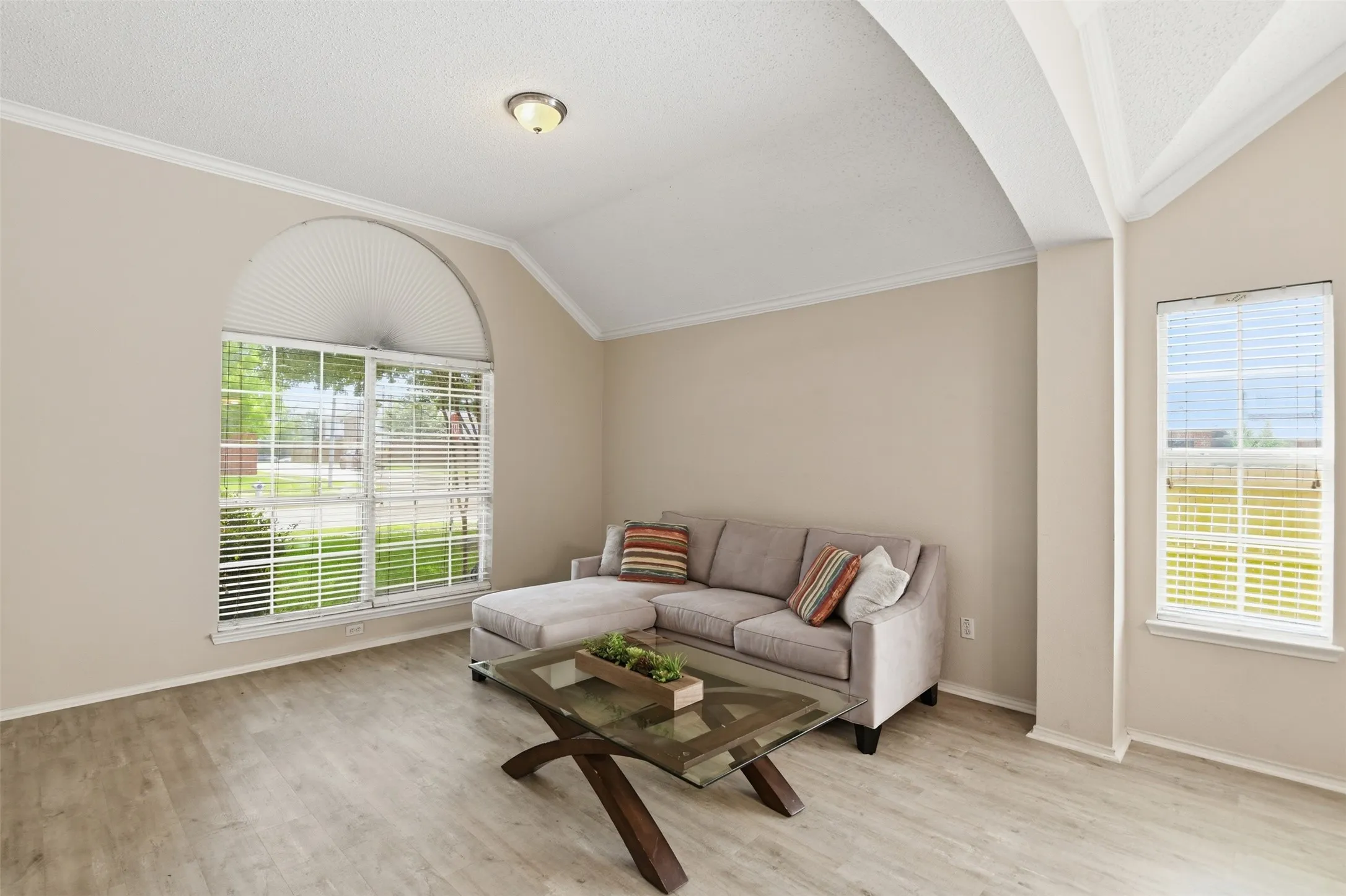 Single Family Residence For Sale in Collin County , 812 Patricia Drive, Allen, Texas 75002, 3 Bedroom, 3 Bathroom, 2 Garage spaces, 2,544 Sqft, built in 1999, Preowned, mls#21238388, Real Estate Agent in Allen, Homes For Sale in Collin county, Homes For Sale in Allen, Realtor in Allen Texas, Real Estate Brokerage Independent Realty Texas, Luminita Cordes Realtor