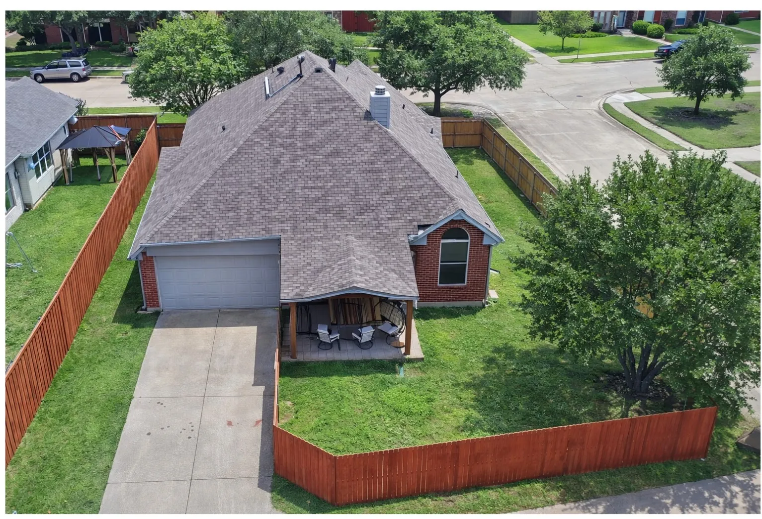 Single Family Residence For Sale in Collin County , 812 Patricia Drive, Allen, Texas 75002, 3 Bedroom, 3 Bathroom, 2 Garage spaces, 2,544 Sqft, built in 1999, Preowned, mls#21238388, Real Estate Agent in Allen, Homes For Sale in Collin county, Homes For Sale in Allen, Realtor in Allen Texas, Real Estate Brokerage Independent Realty Texas, Luminita Cordes Realtor