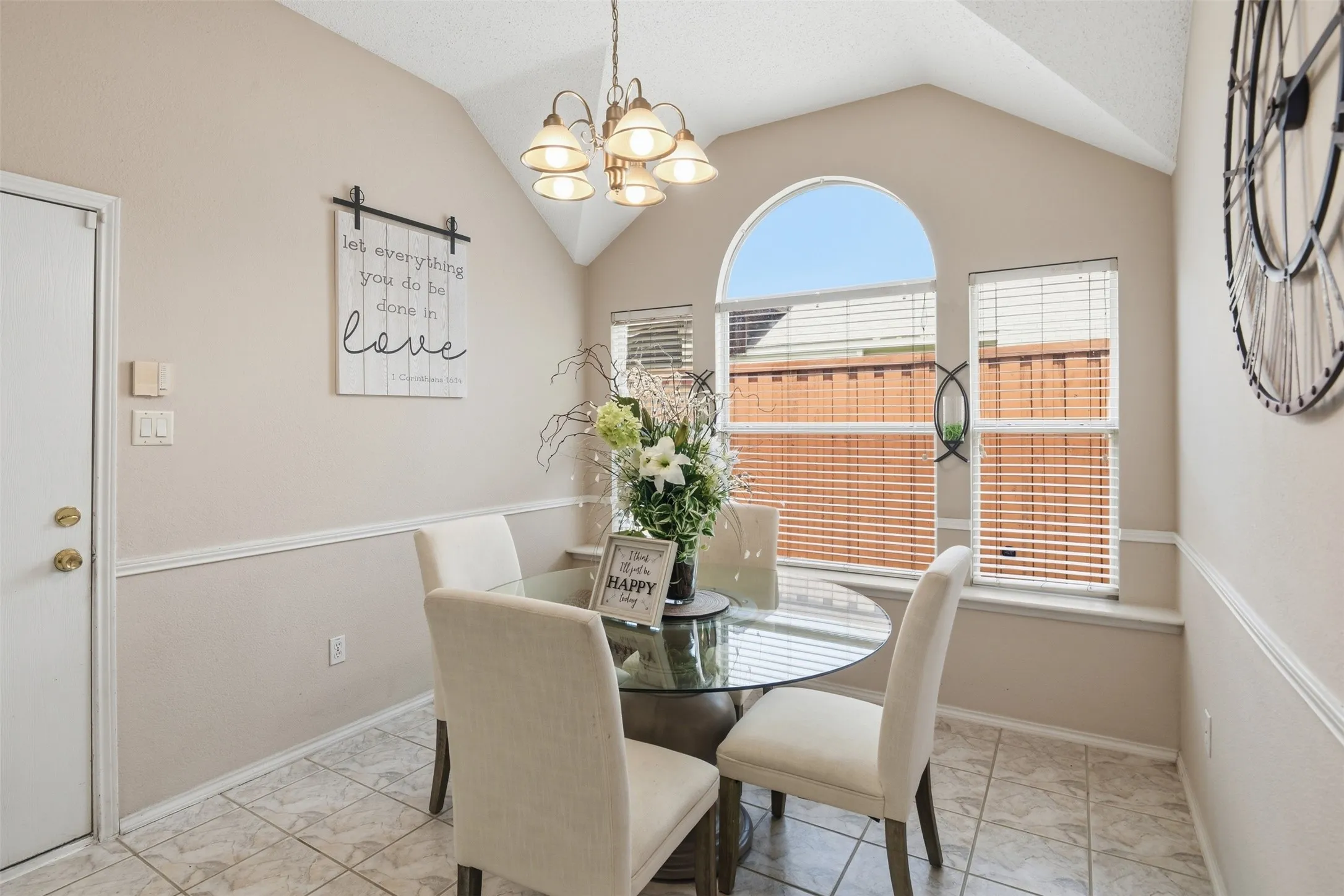 Single Family Residence For Sale in Collin County , 812 Patricia Drive, Allen, Texas 75002, 3 Bedroom, 3 Bathroom, 2 Garage spaces, 2,544 Sqft, built in 1999, Preowned, mls#21238388, Real Estate Agent in Allen, Homes For Sale in Collin county, Homes For Sale in Allen, Realtor in Allen Texas, Real Estate Brokerage Independent Realty Texas, Luminita Cordes Realtor
