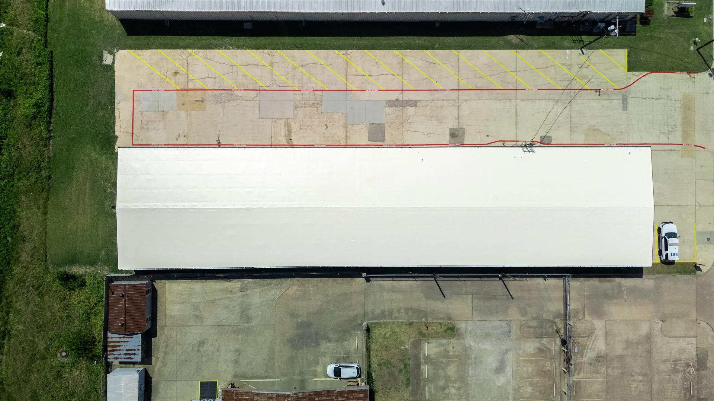Industrial For Rent in Dallas County , 742 Dalworth Drive 600, Mesquite, Texas 75149, 0, 0, Garage spaces, 2,500 Sqft, built in 1980, Preowned, mls#21231419, Real Estate Agent in Mesquite, Homes For Rent in Dallas county, Homes For Rent in Mesquite, Realtor in Mesquite Texas, Real Estate Brokerage Independent Realty Texas, Luminita Cordes Realtor