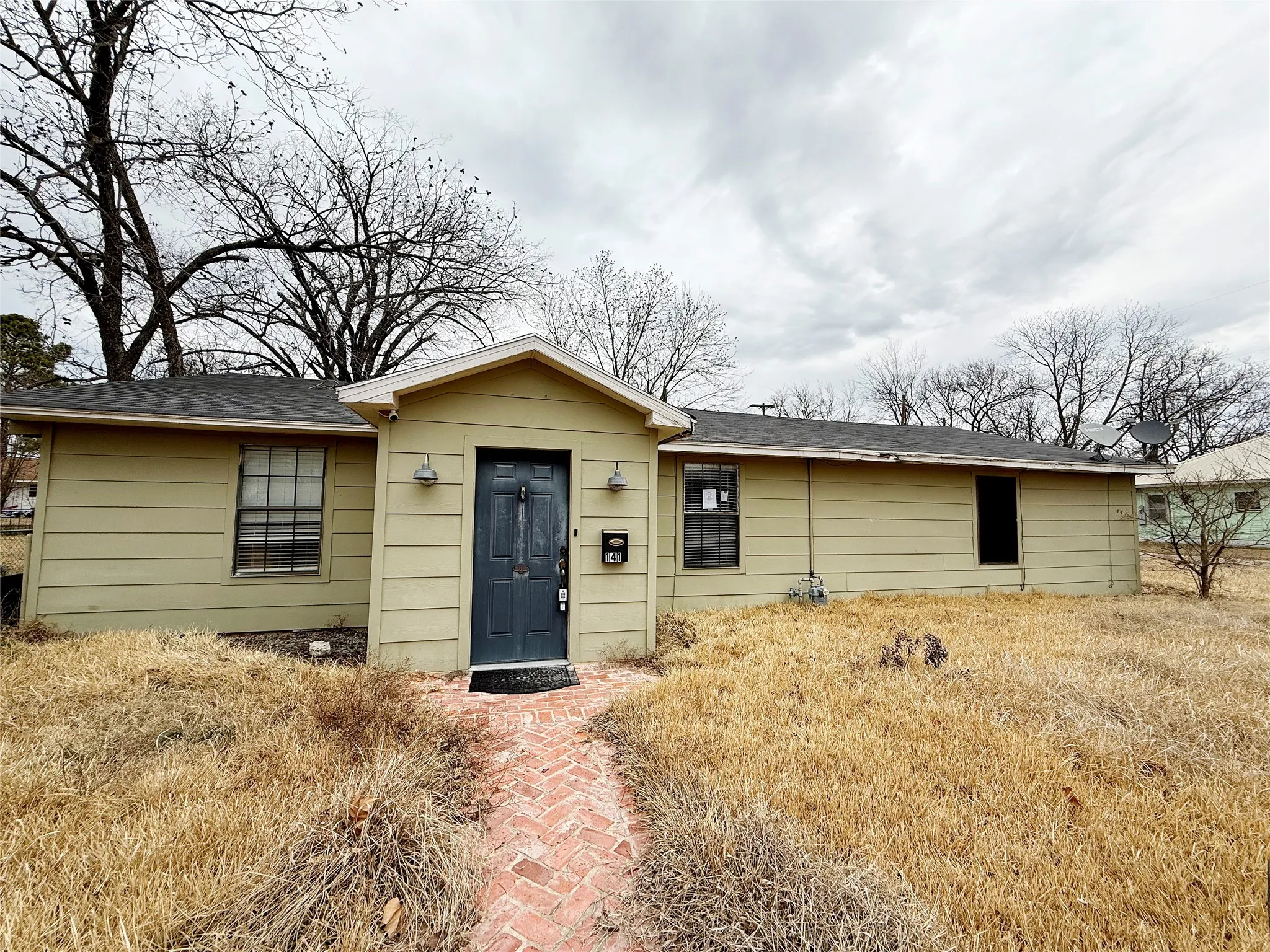 Single Family Residence For Sale in Delta County , 141 E Mckinney Avenue, Cooper, Texas 75432, 4 Bedroom, 2 Bathroom, 2 Garage spaces, 1,296 Sqft, built in 1970, Preowned, mls#21252322, Real Estate Agent in Cooper, Homes For Sale in Delta county, Homes For Sale in Cooper, Realtor in Cooper Texas, Real Estate Brokerage Independent Realty Texas, Luminita Cordes Realtor