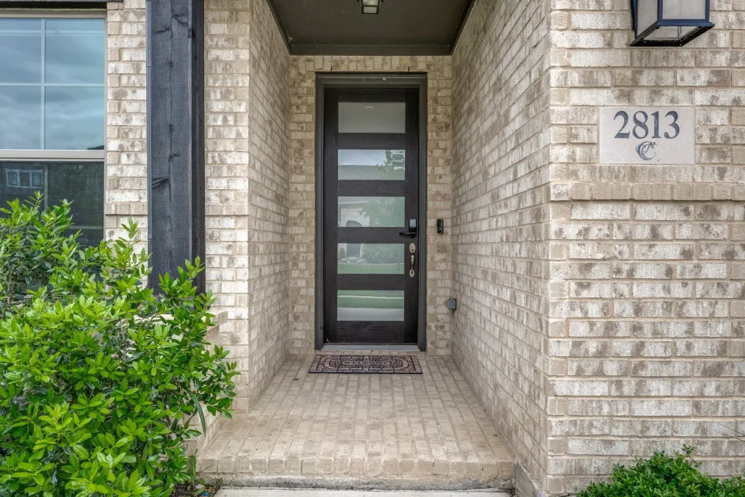 Single Family Residence For Sale in Denton County , 2813 Walker Way, Northlake, Texas 76247, 5 Bedrooms, 6 Bathrooms, 3 Garage spaces, 4,101 Sqft, built in 2022, Price $659,000, mls#21255199, Real Estate Agent in Northlake, Homes For Sale in Denton county, Homes For Sale in Northlake, Realtor in Northlake Texas, Real Estate Brokerage Independent Realty Texas, Luminita Cordes Realtor