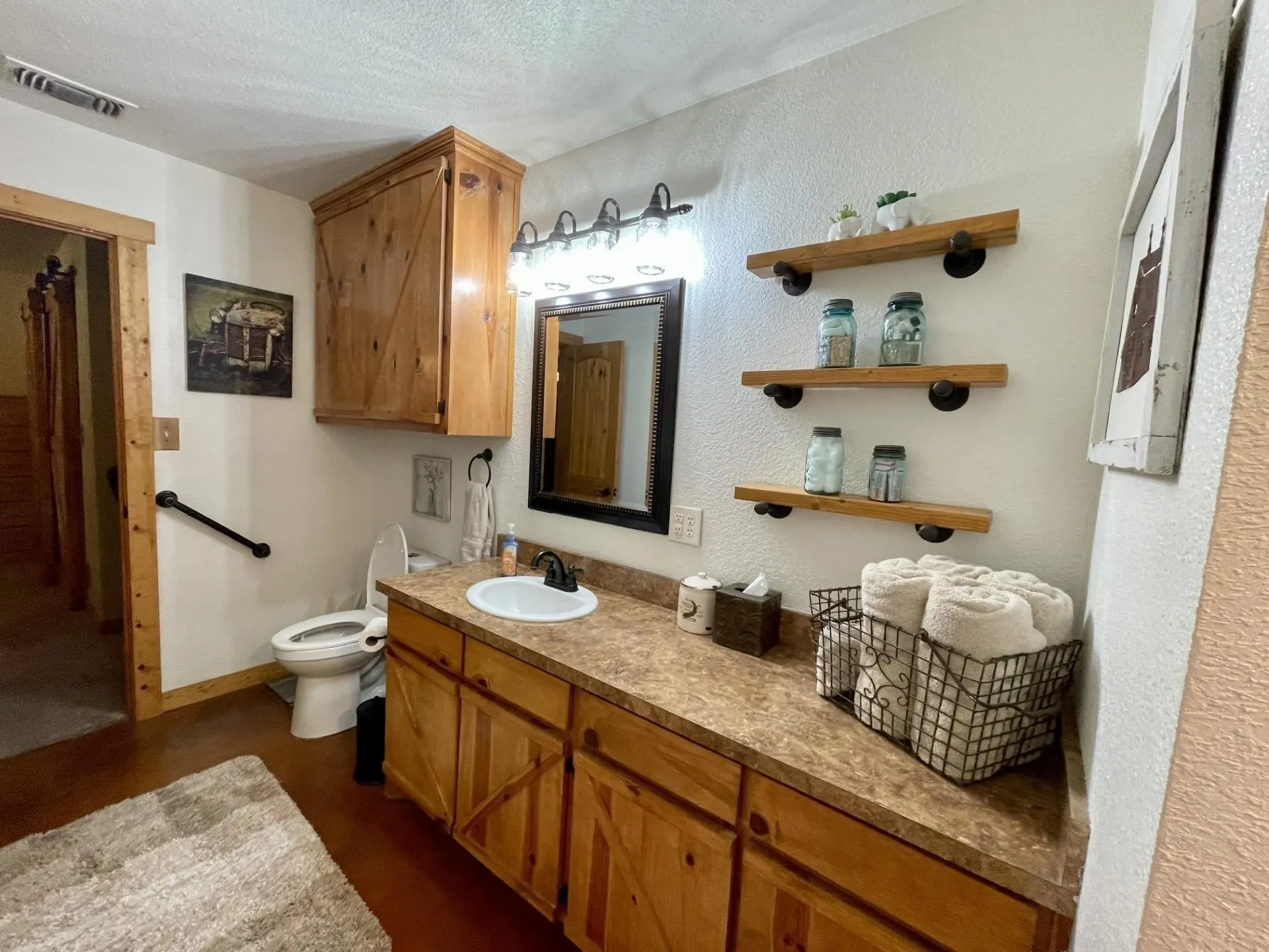 Single Family Residence For Sale in Wise County , 1746 CR 4522, Decatur, Texas 76234, 1 Bedroom, 1 Bathroom, Garage spaces, 800 Sqft, built in 2010, mls#21255209, Real Estate Agent in Decatur, Homes For Sale in Wise county, Homes For Sale in Decatur, Realtor in Decatur Texas, Real Estate Brokerage Independent Realty Texas, Luminita Cordes Realtor