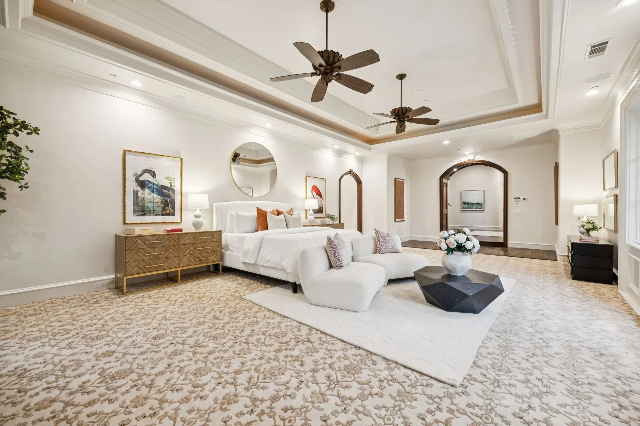 Single Family Residence For Sale in Tarrant County , 1900 Shady Oaks Drive, Southlake, Texas 76092, 5 Bedrooms, 8 Bathrooms, 5 Garage spaces, 8,882 Sqft, built in 1993, Price $7,988,600, mls#21253825, Real Estate Agent in Southlake, Homes For Sale in Tarrant county, Homes For Sale in Southlake, Realtor in Southlake Texas, Real Estate Brokerage Independent Realty Texas, Luminita Cordes Realtor