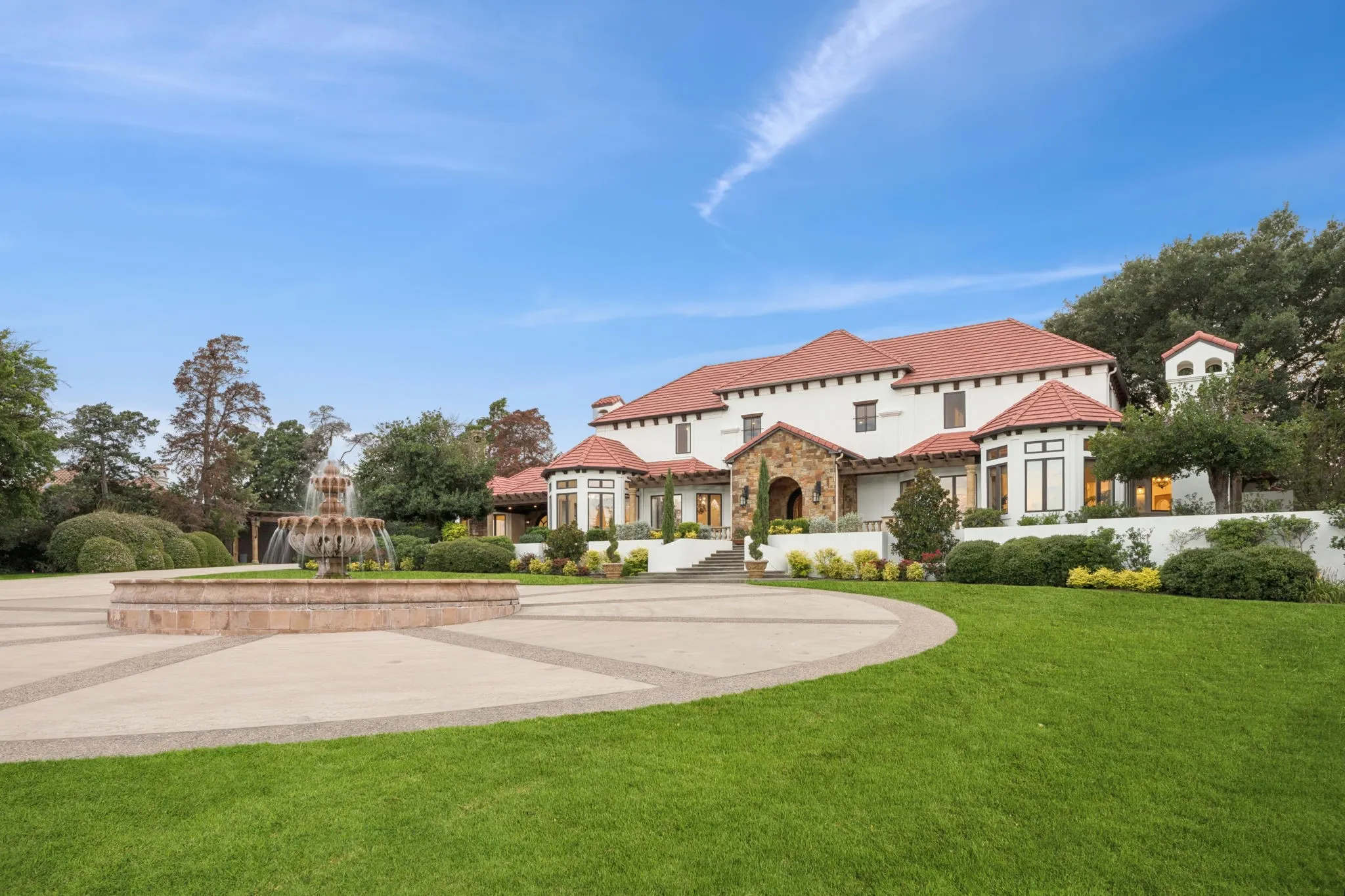Single Family Residence For Sale in Tarrant County , 1900 Shady Oaks Drive, Southlake, Texas 76092, 5 Bedrooms, 8 Bathrooms, 5 Garage spaces, 8,882 Sqft, built in 1993, Price $7,988,600, mls#21253825, Real Estate Agent in Southlake, Homes For Sale in Tarrant county, Homes For Sale in Southlake, Realtor in Southlake Texas, Real Estate Brokerage Independent Realty Texas, Luminita Cordes Realtor