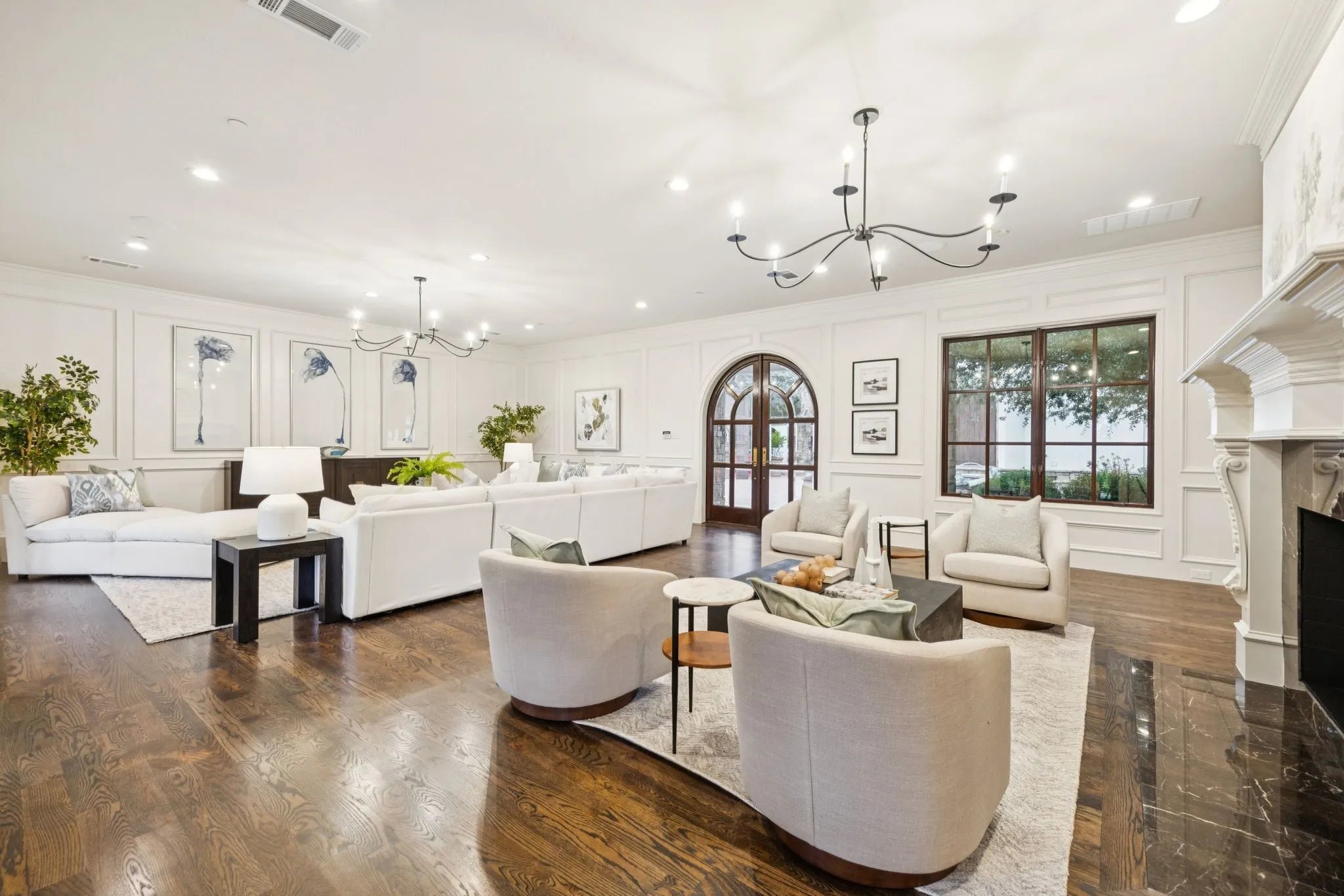Single Family Residence For Sale in Tarrant County , 1900 Shady Oaks Drive, Southlake, Texas 76092, 5 Bedrooms, 8 Bathrooms, 5 Garage spaces, 8,882 Sqft, built in 1993, Price $7,988,600, mls#21253825, Real Estate Agent in Southlake, Homes For Sale in Tarrant county, Homes For Sale in Southlake, Realtor in Southlake Texas, Real Estate Brokerage Independent Realty Texas, Luminita Cordes Realtor