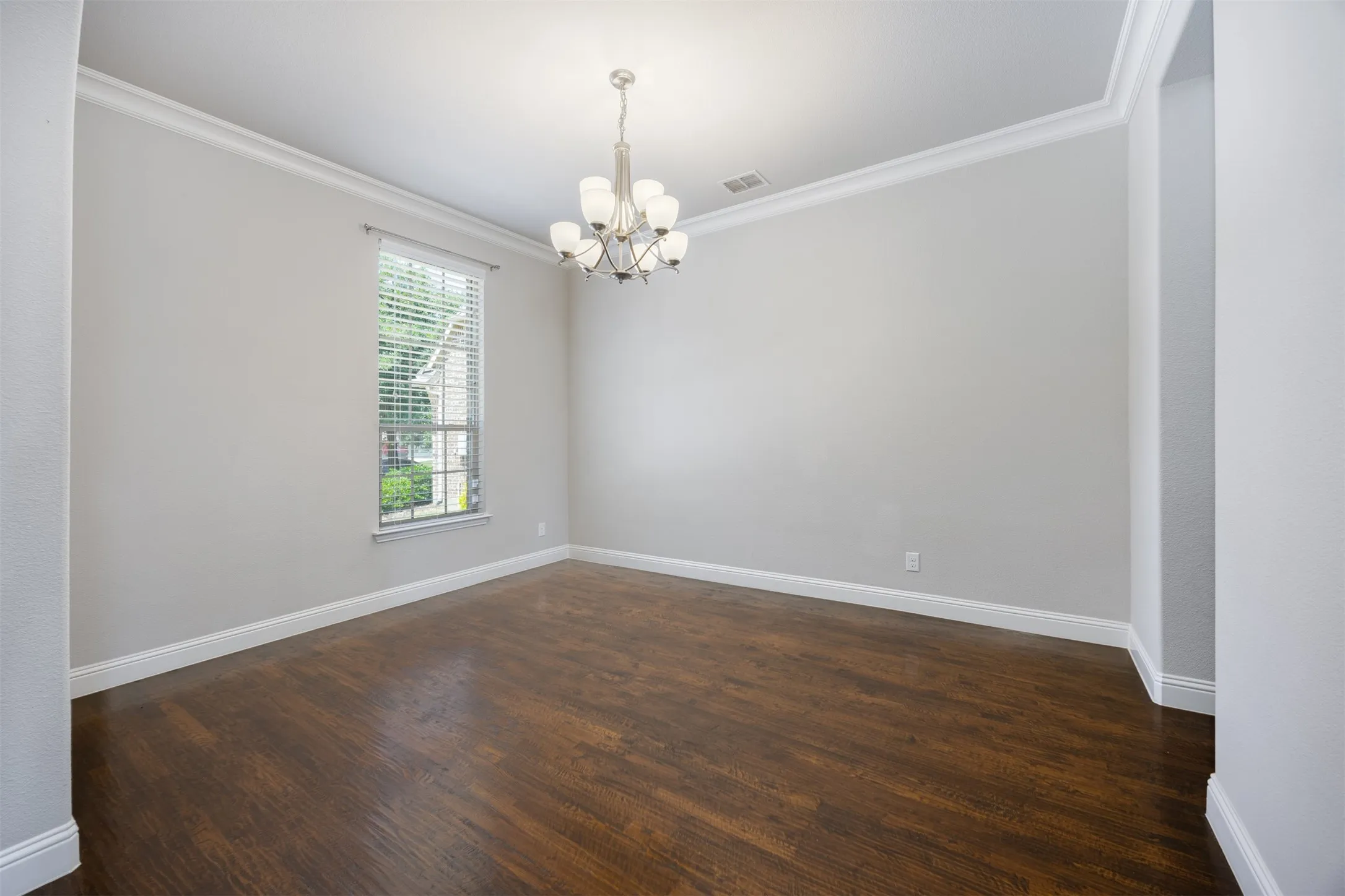 Dining Room unstaged