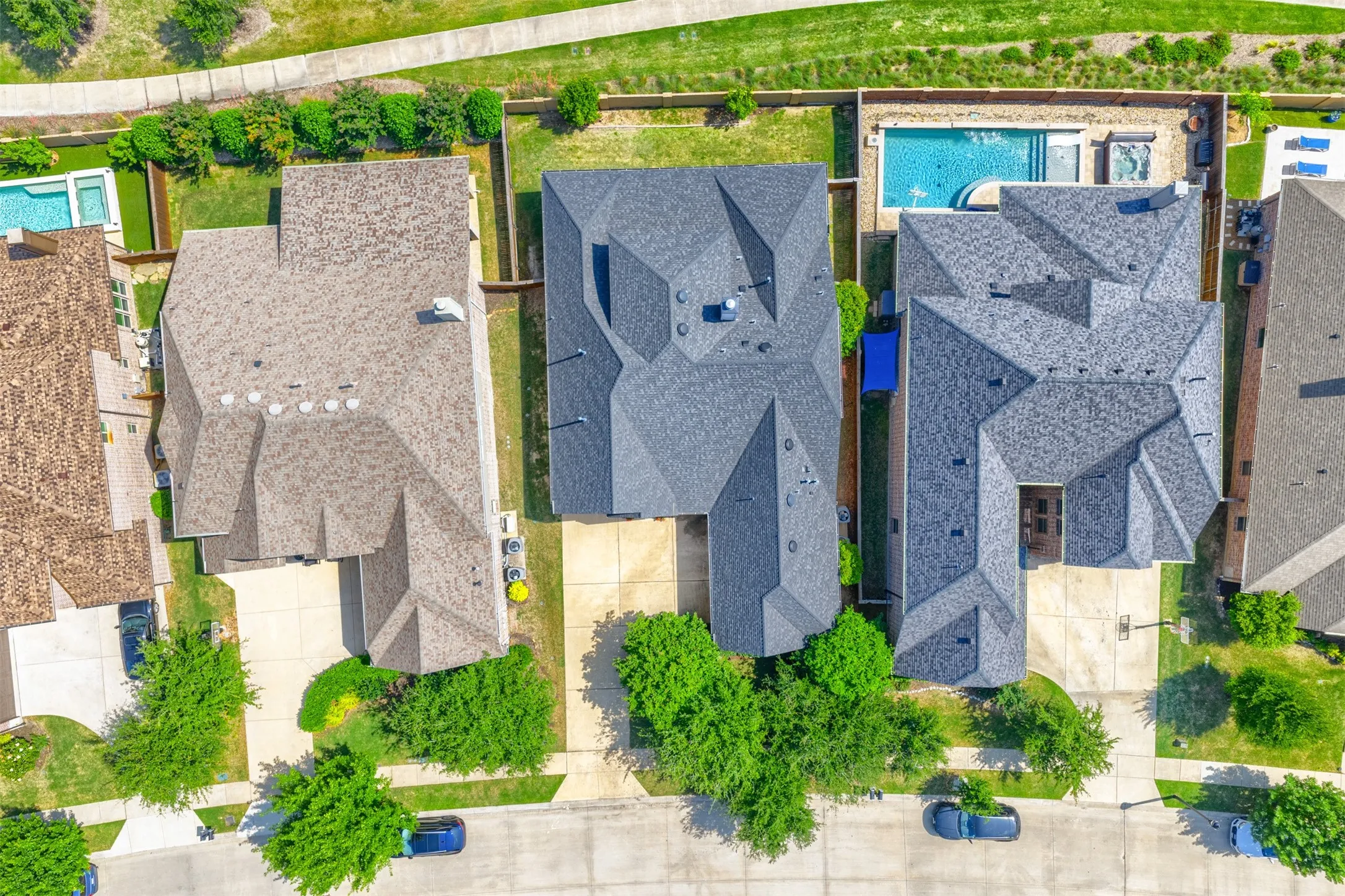 Single Family Residence For Sale in Collin County , 1336 Grassland Drive, Celina, Texas 75009, 4 Bedroom, 4 Bathroom, 2 Garage spaces, 3,480 Sqft, built in 2015, mls#21215263, Real Estate Agent in Celina, Homes For Sale in Collin county, Homes For Sale in Celina, Realtor in Celina Texas, Real Estate Brokerage Independent Realty Texas, Luminita Cordes Realtor