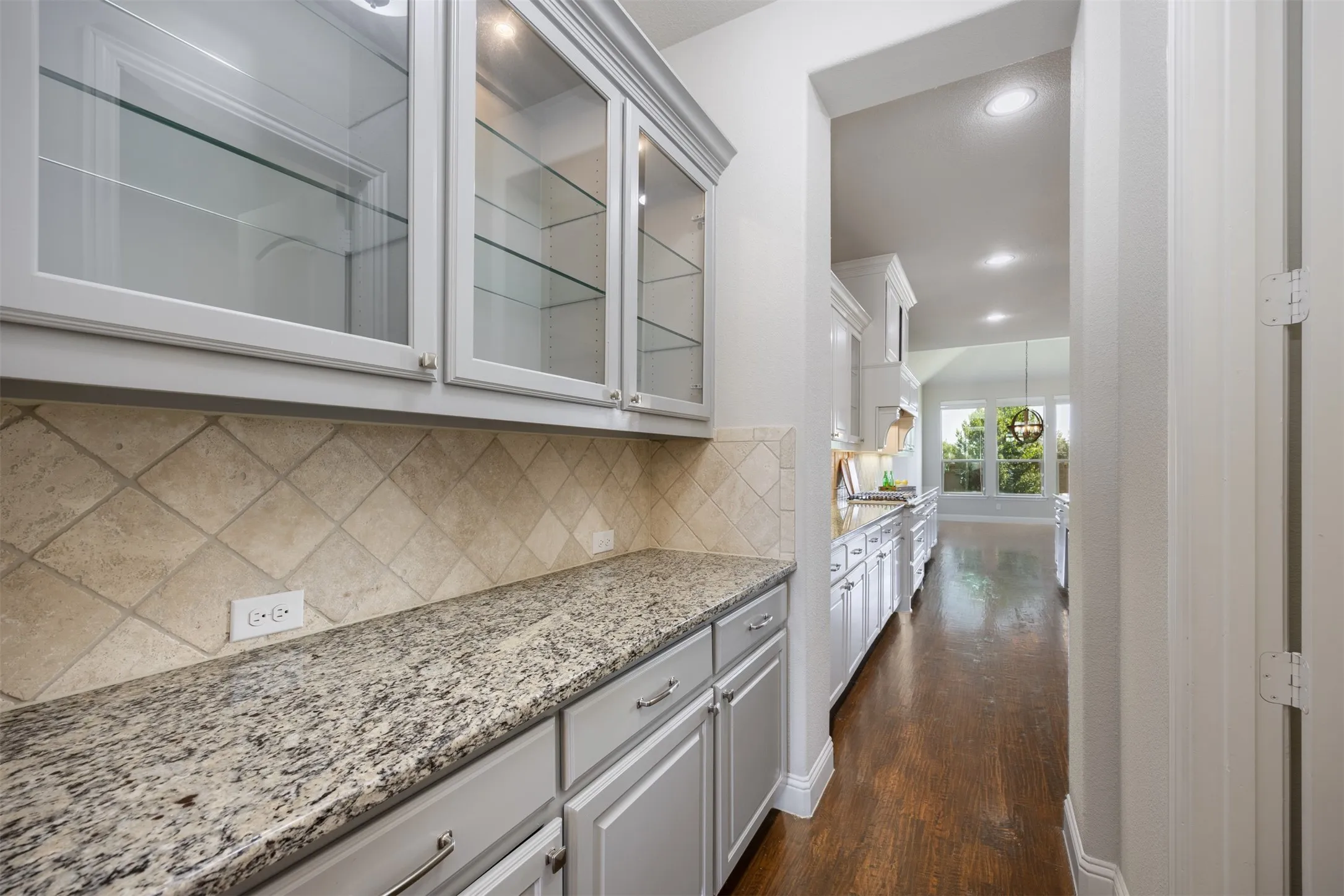 Single Family Residence For Sale in Collin County , 1336 Grassland Drive, Celina, Texas 75009, 4 Bedroom, 4 Bathroom, 2 Garage spaces, 3,480 Sqft, built in 2015, mls#21215263, Real Estate Agent in Celina, Homes For Sale in Collin county, Homes For Sale in Celina, Realtor in Celina Texas, Real Estate Brokerage Independent Realty Texas, Luminita Cordes Realtor