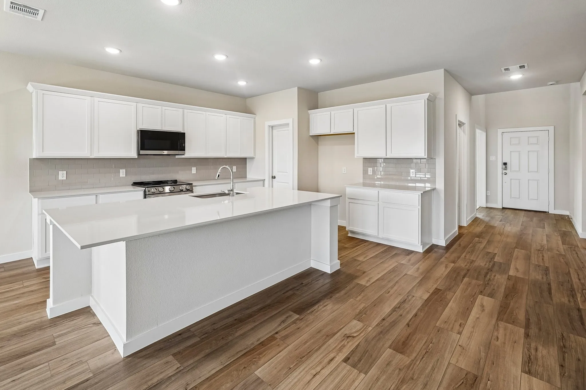 Single Family Residence For Sale in Parker County , 372 Declan Street, Springtown, Texas 76082, 3 Bedroom, 3 Bathroom, 2 Garage spaces, 2,449 Sqft, built in 2026, New Construction - Incomplete, mls#21255244, Real Estate Agent in Springtown, Homes For Sale in Parker county, Homes For Sale in Springtown, Realtor in Springtown Texas, Real Estate Brokerage Independent Realty Texas, Luminita Cordes Realtor