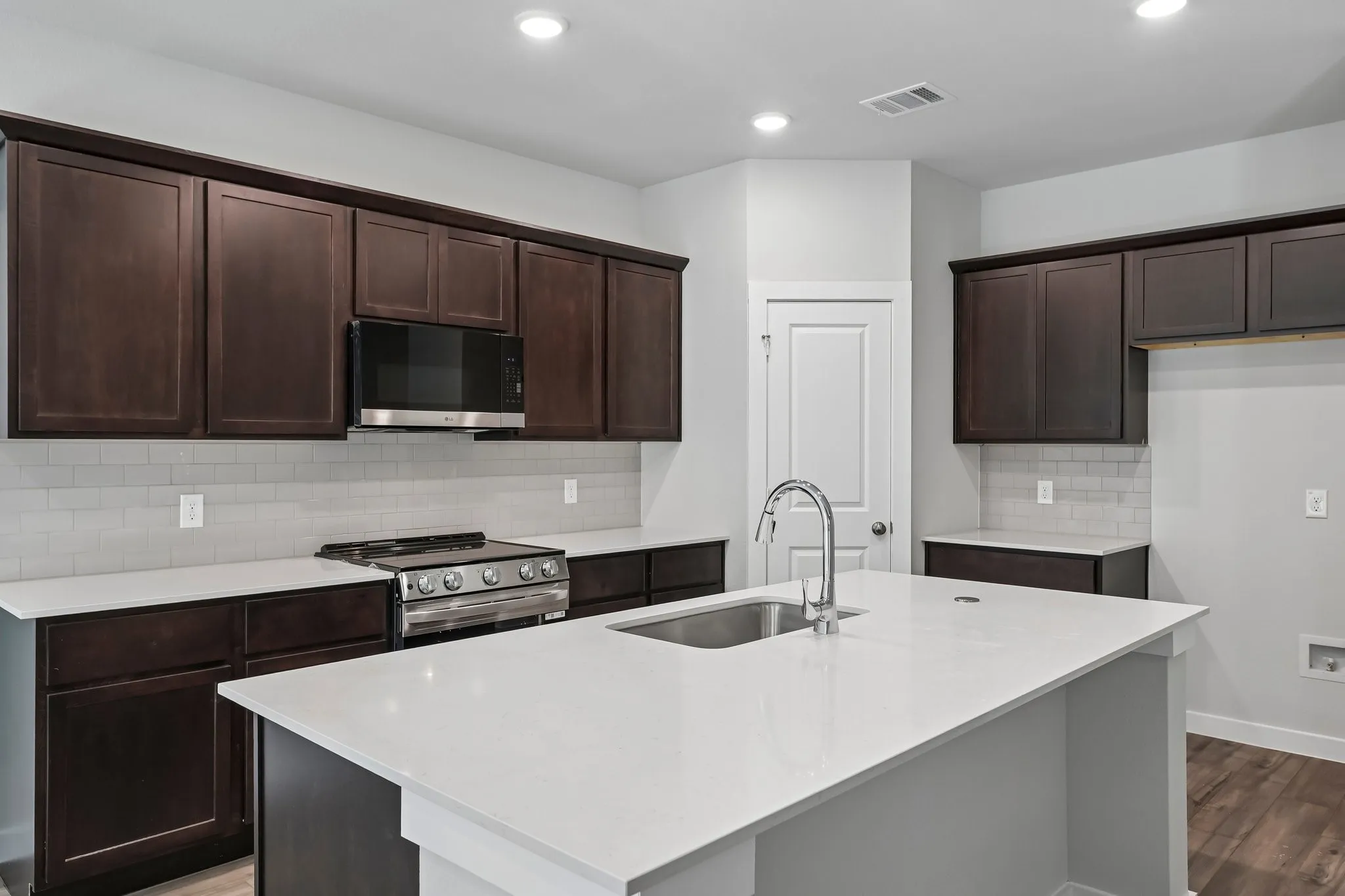 Single Family Residence For Sale in Ellis County , 620 Durham Drive, Ferris, Texas 75125, 3 Bedroom, 2 Bathroom, 2 Garage spaces, 1,508 Sqft, built in 2026, New Construction - Incomplete, mls#21255248, Real Estate Agent in Ferris, Homes For Sale in Ellis county, Homes For Sale in Ferris, Realtor in Ferris Texas, Real Estate Brokerage Independent Realty Texas, Luminita Cordes Realtor