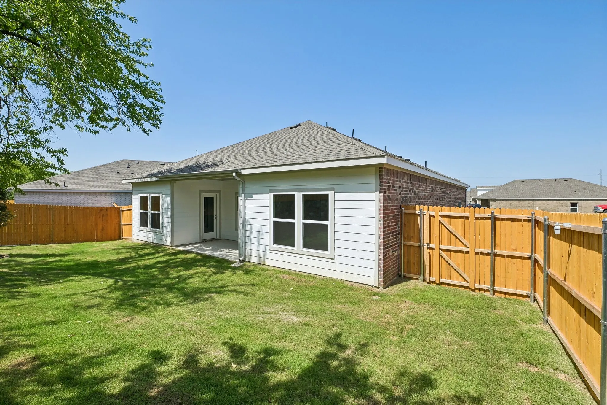 Single Family Residence For Sale in Ellis County , 620 Durham Drive, Ferris, Texas 75125, 3 Bedroom, 2 Bathroom, 2 Garage spaces, 1,508 Sqft, built in 2026, New Construction - Incomplete, mls#21255248, Real Estate Agent in Ferris, Homes For Sale in Ellis county, Homes For Sale in Ferris, Realtor in Ferris Texas, Real Estate Brokerage Independent Realty Texas, Luminita Cordes Realtor