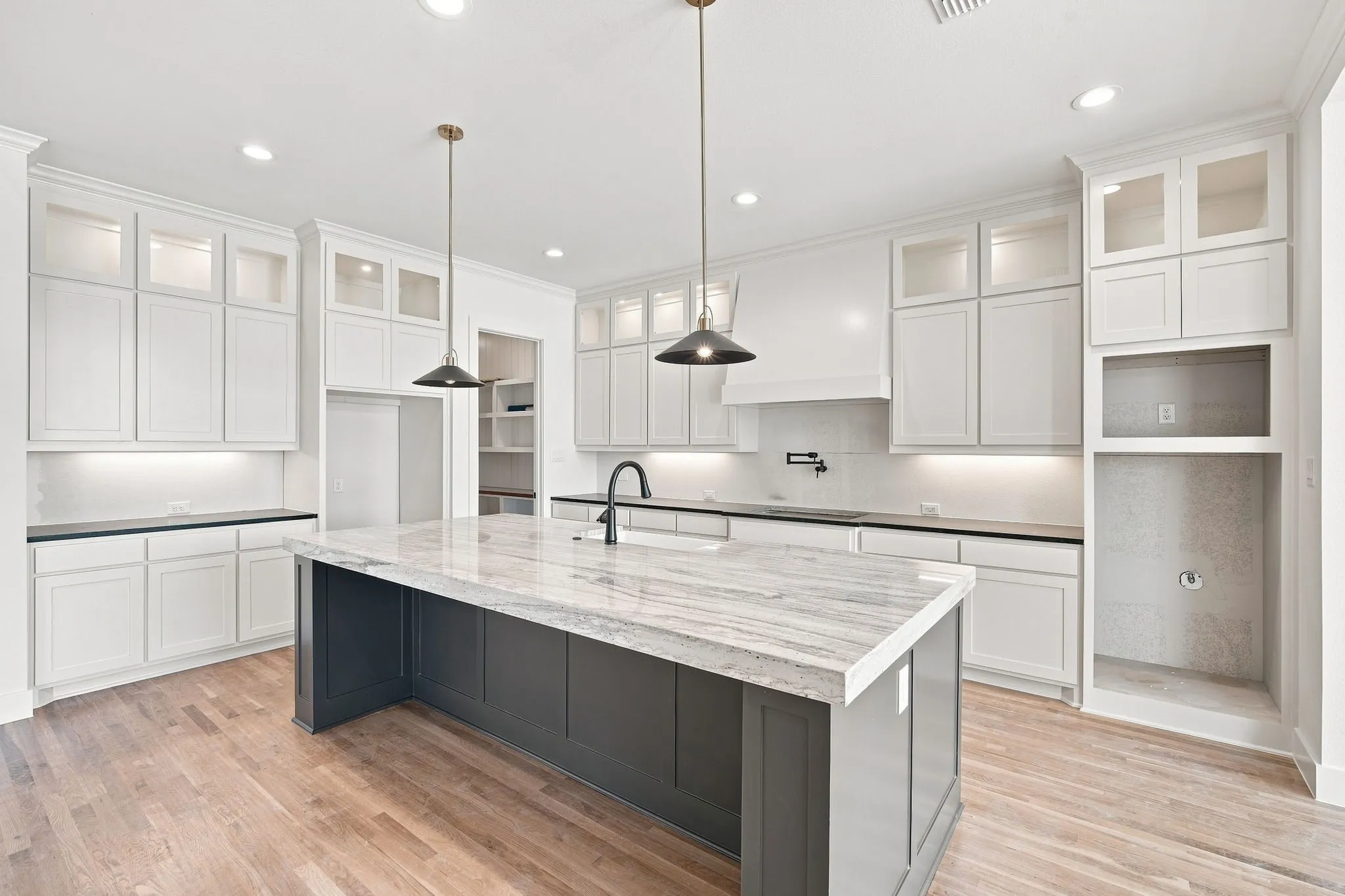 Single Family Residence For Sale in Parker County , 108 Aledo Heights Drive, Aledo, Texas 76008, 4 Bedroom, 4 Bathroom, 3 Garage spaces, 3,223 Sqft, built in 2026, mls#21255253, Real Estate Agent in Aledo, Homes For Sale in Parker county, Homes For Sale in Aledo, Realtor in Aledo Texas, Real Estate Brokerage Independent Realty Texas, Luminita Cordes Realtor