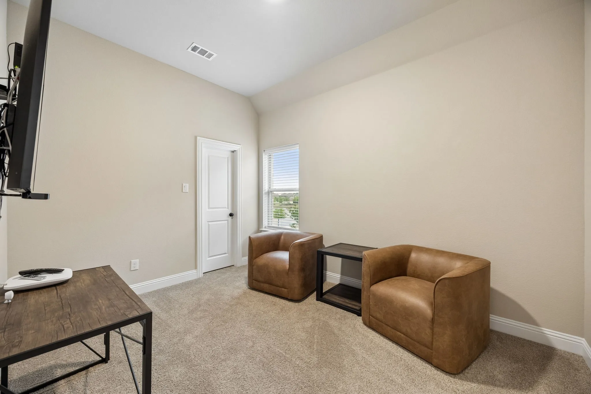 Single Family Residence For Sale in Rockwall County , 511 Grand Oak Drive, Fate, Texas 75189, 4 Bedroom, 3 Bathroom, 2 Garage spaces, 3,586 Sqft, built in 2024, Preowned, mls#21242700, Real Estate Agent in Fate, Homes For Sale in Rockwall county, Homes For Sale in Fate, Realtor in Fate Texas, Real Estate Brokerage Independent Realty Texas, Luminita Cordes Realtor